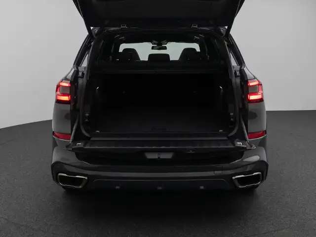 BMW X5 X5 M view 13