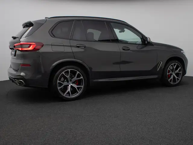BMW X5 X5 M view 6