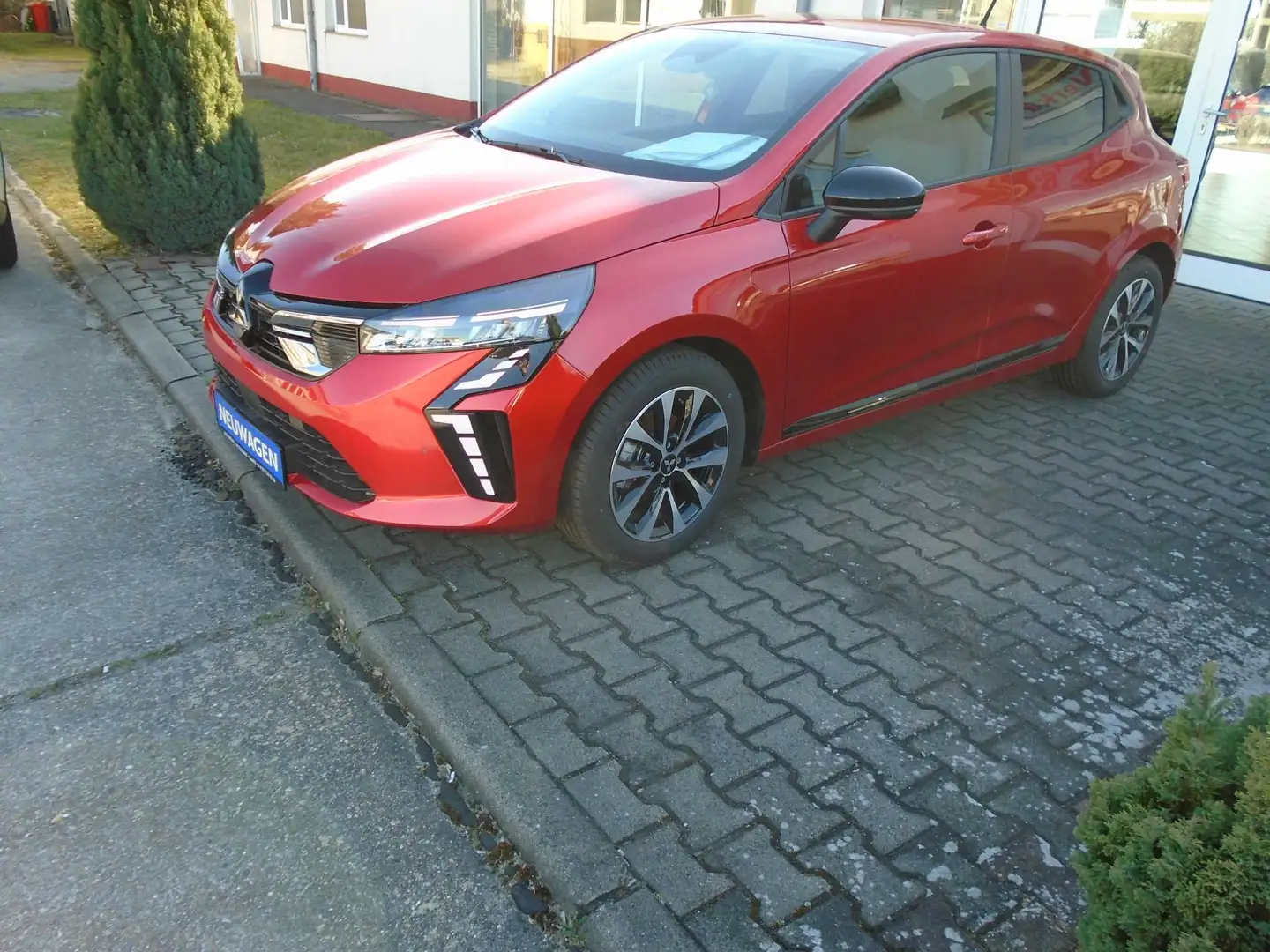 Mitsubishi Colt PLUS 1.0 T-Benziner 6-Gang Rot - 2
