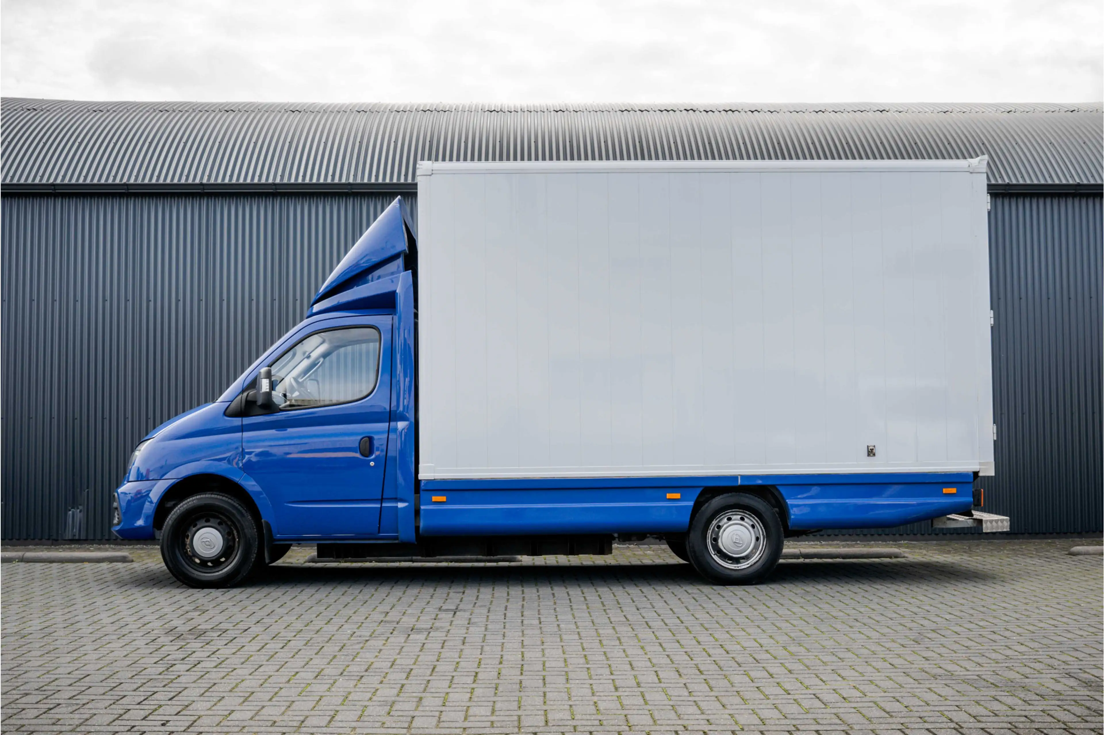 Maxus EV80 | Volledig Elektrisch | 3-Zits | Camera | Bakwagen — photo 5