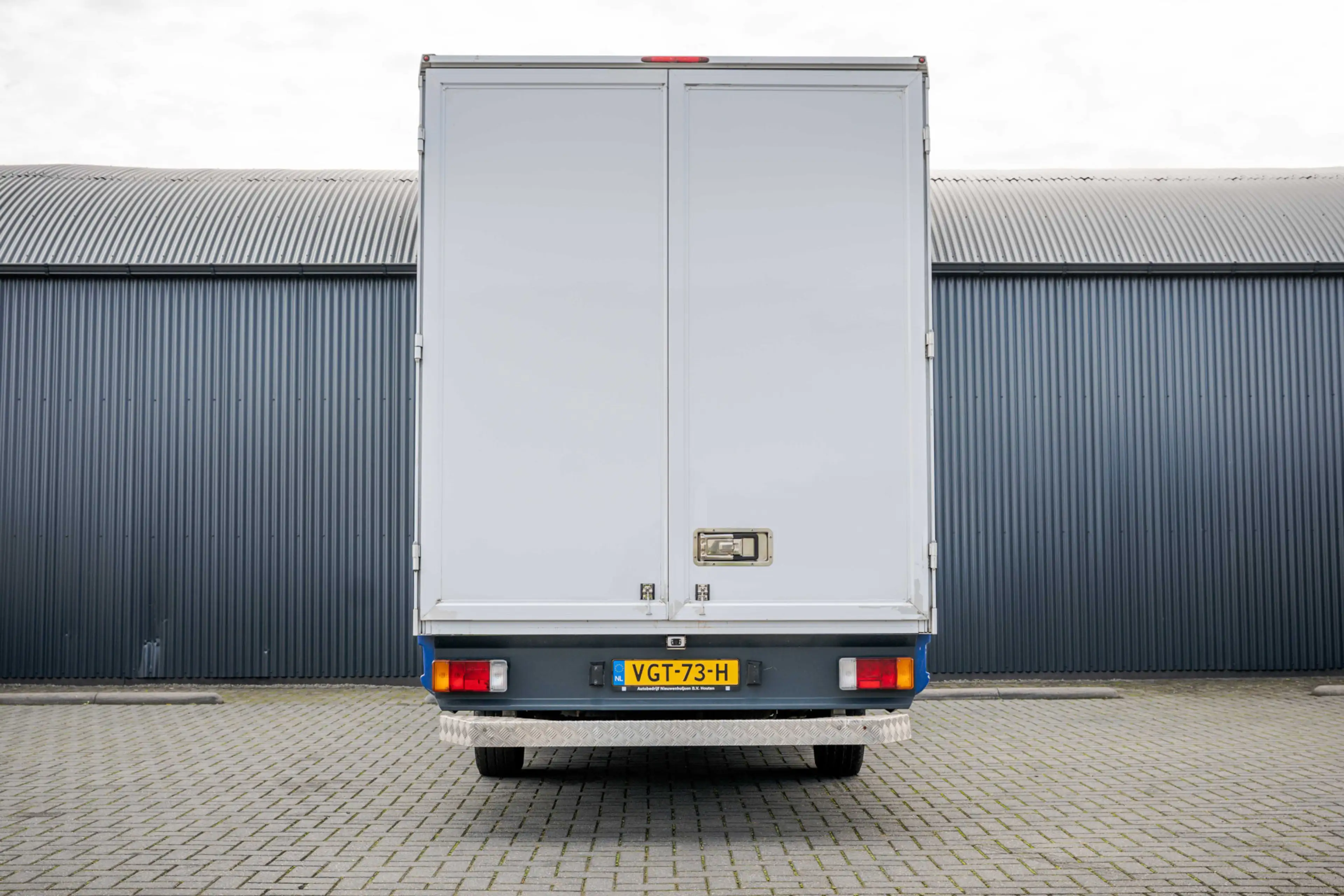 Maxus EV80 | Volledig Elektrisch | 3-Zits | Camera | Bakwagen — photo 7