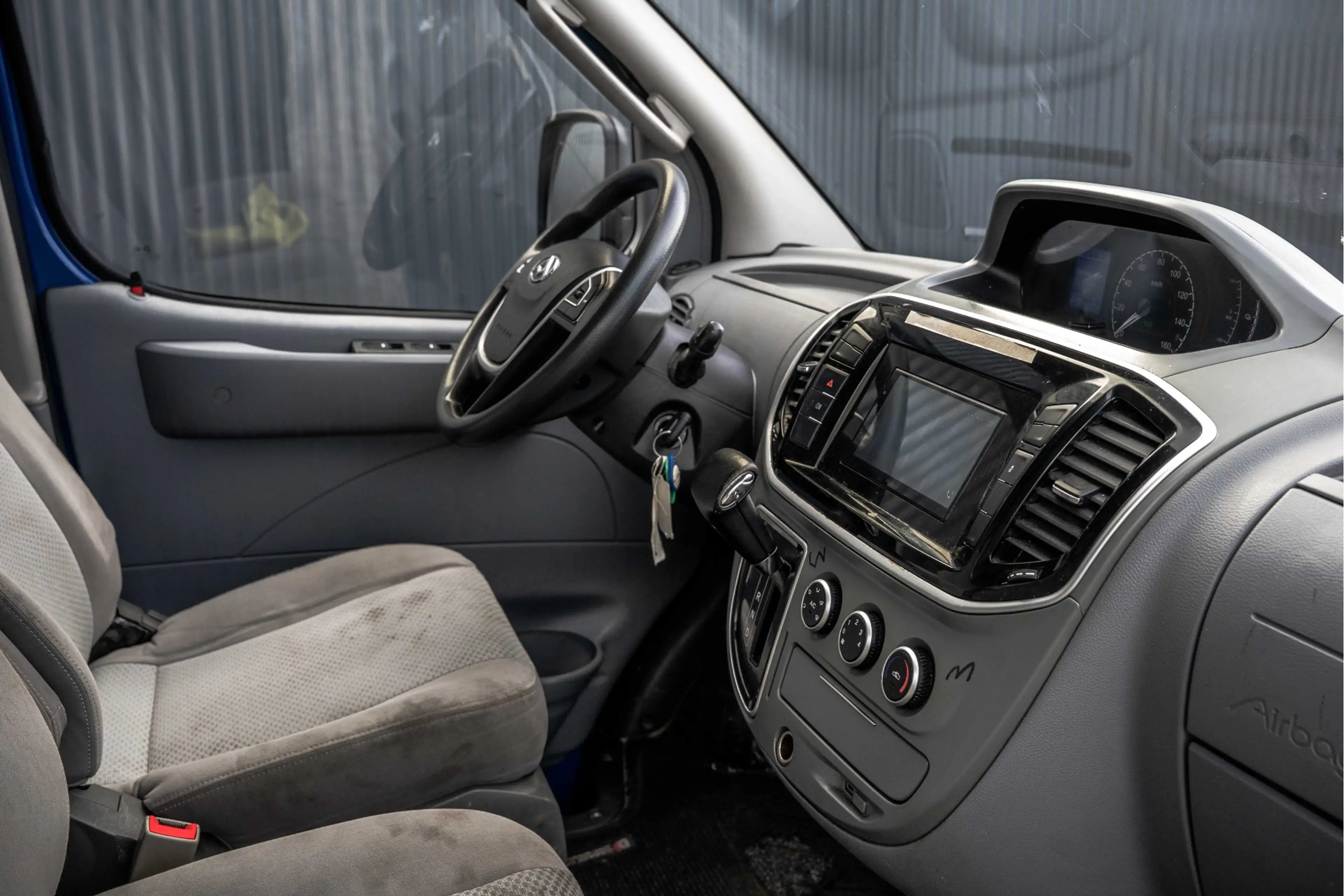 Maxus EV80 | Volledig Elektrisch | 3-Zits | Camera | Bakwagen — photo 2