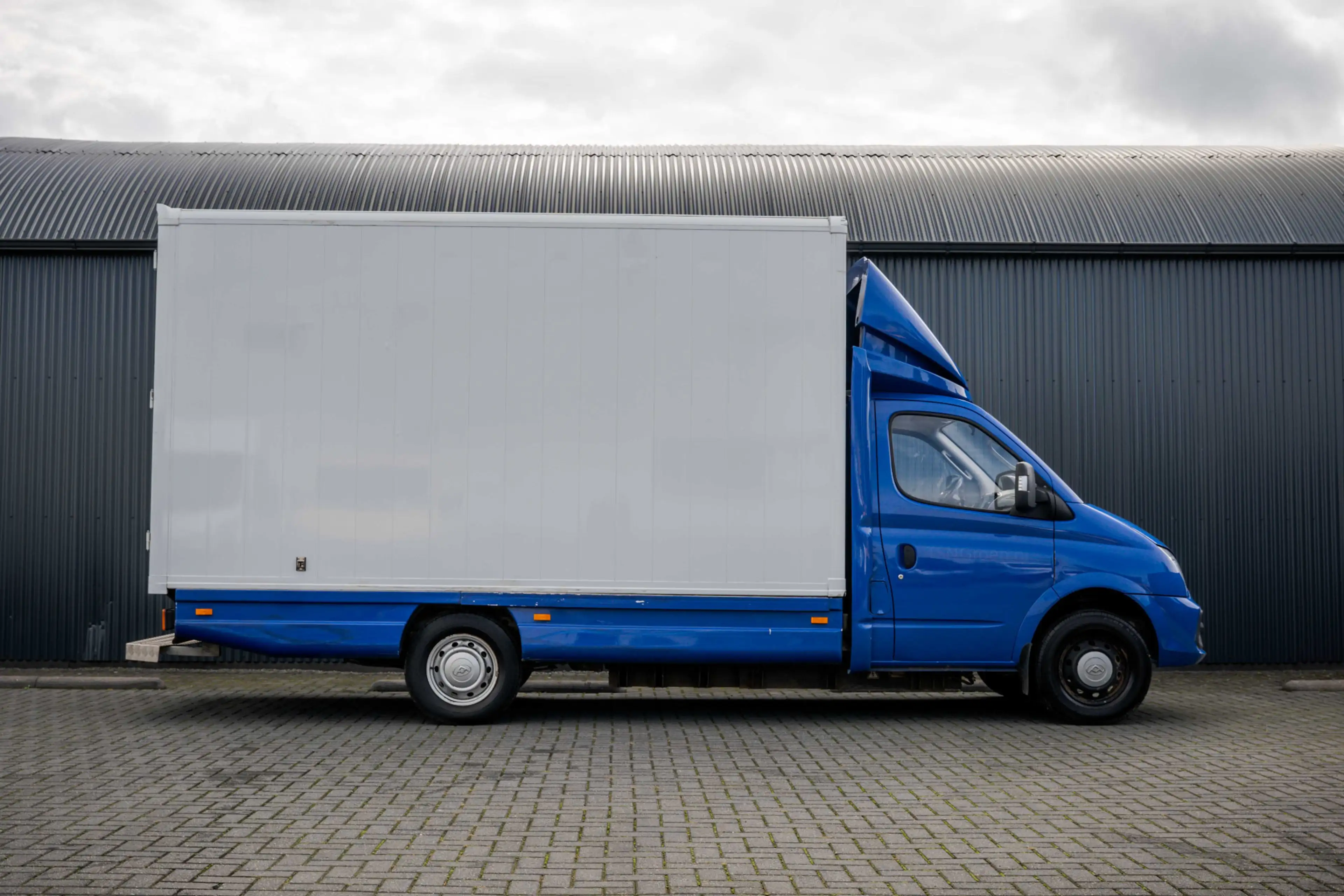 Maxus EV80 | Volledig Elektrisch | 3-Zits | Camera | Bakwagen — photo 6