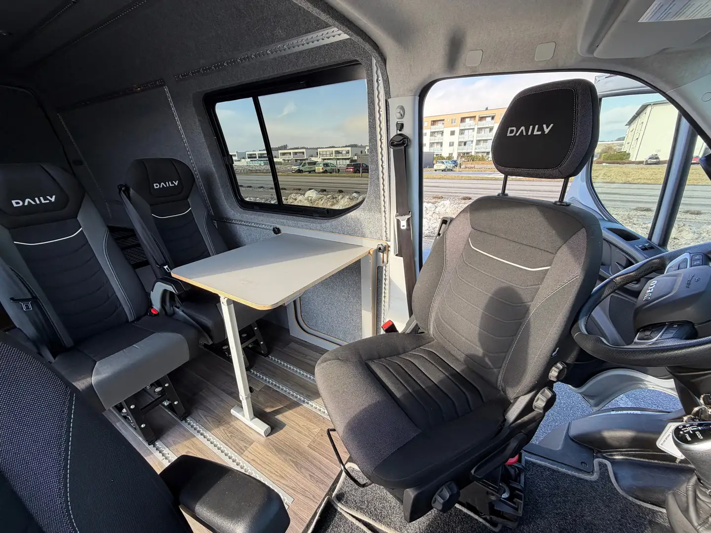 Iveco Daily Daily Switch 35-180 HI MATIC *ADVENTURE VAN 2024* - 2