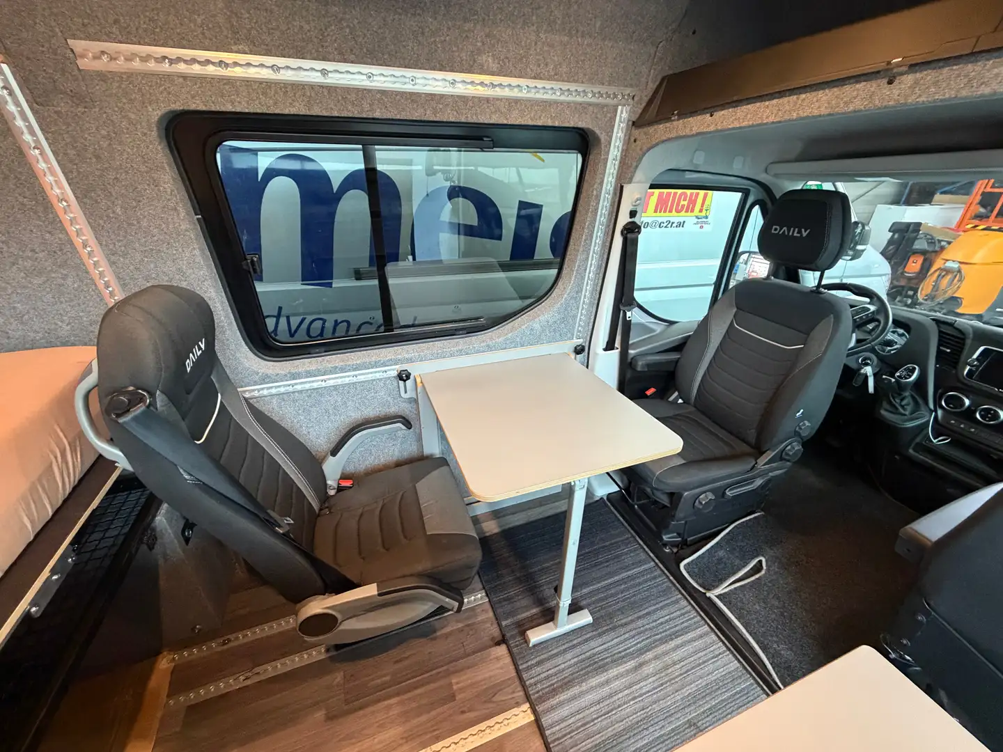 Iveco Daily Switch 35-180 *ADVENTURE VAN*REISEMOBIL*AHK*CAM* Grau - 2