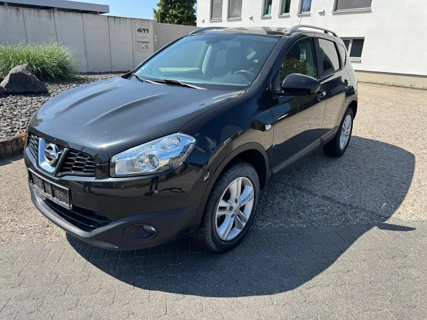 Nissan Qashqai 2.0 CVT I-Way Schwarz - 1