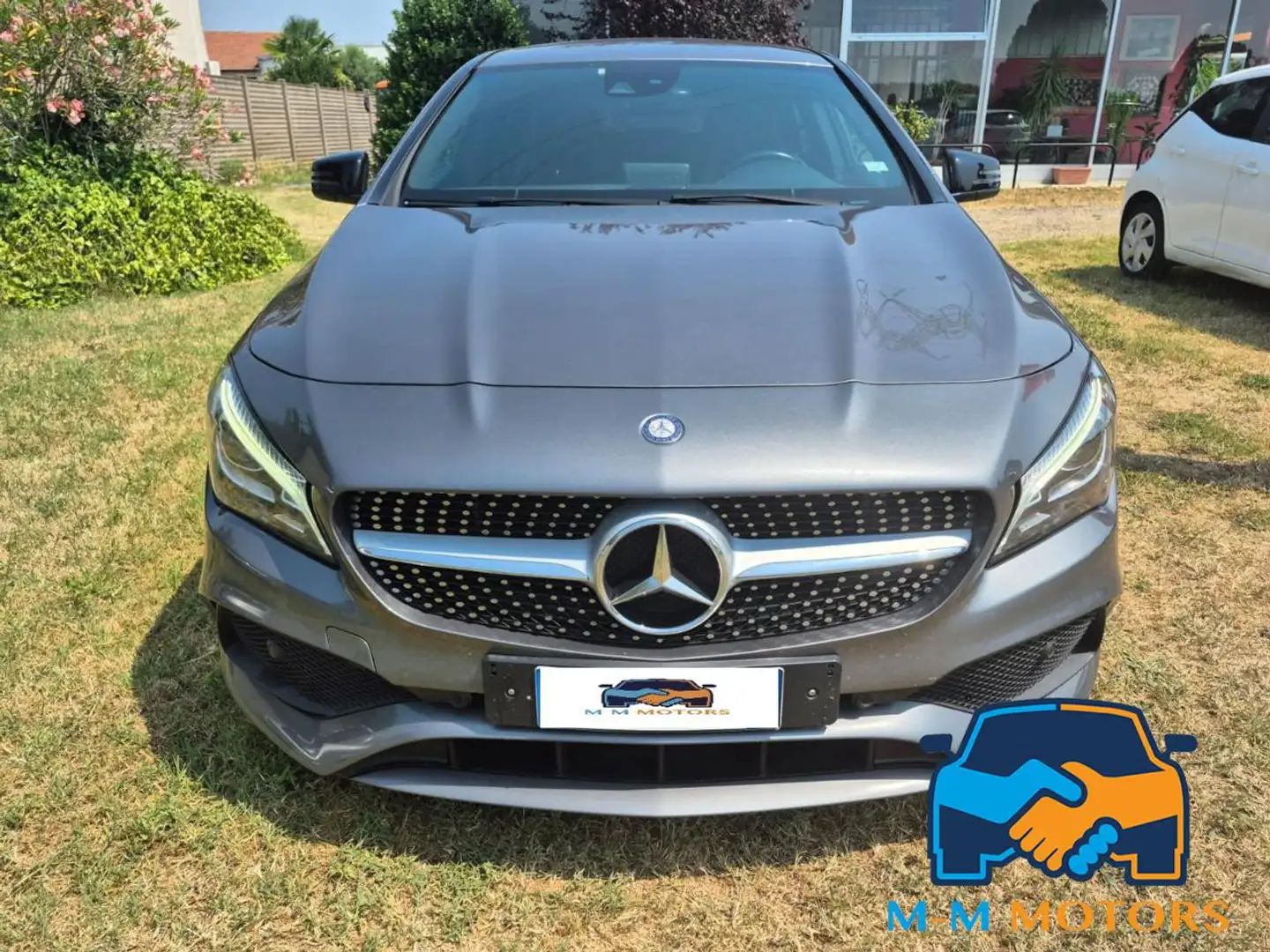 Mercedes-Benz CLA 200 d S.W. Automatic Premium PACK AMG Grigio - 2