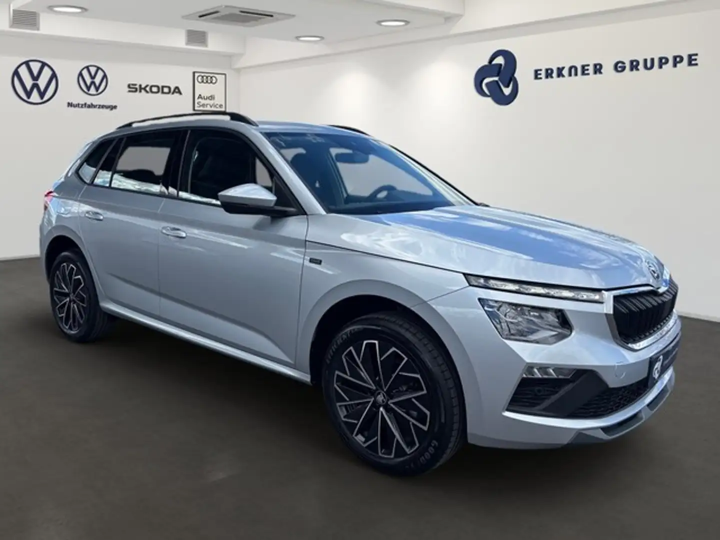 Skoda Kamiq 1.0 TSI Tour +AHK+BHZFS+NAVI+SHZ+LED+PDC+ Grau - 2
