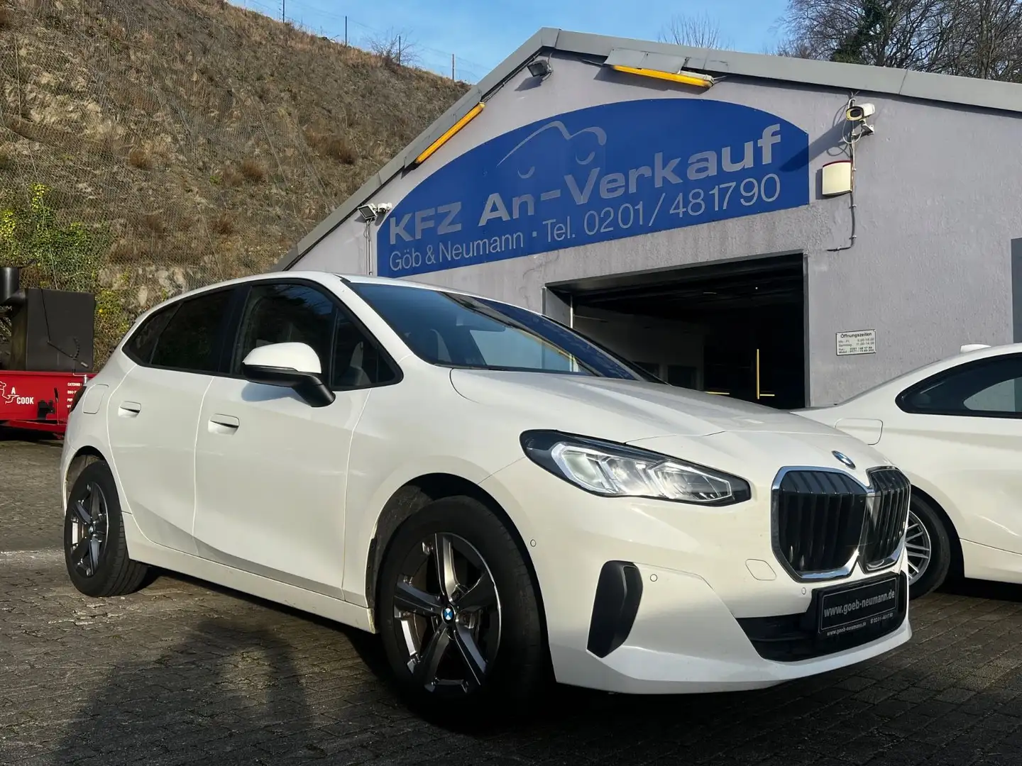 BMW 218 d Active Tourer U06 Weiß - 1