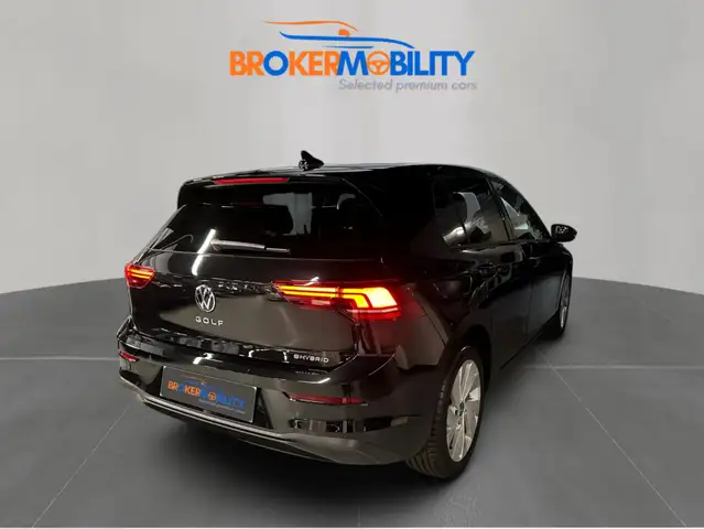 Volkswagen Golf view 6