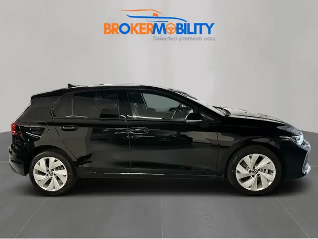 Volkswagen Golf view 5