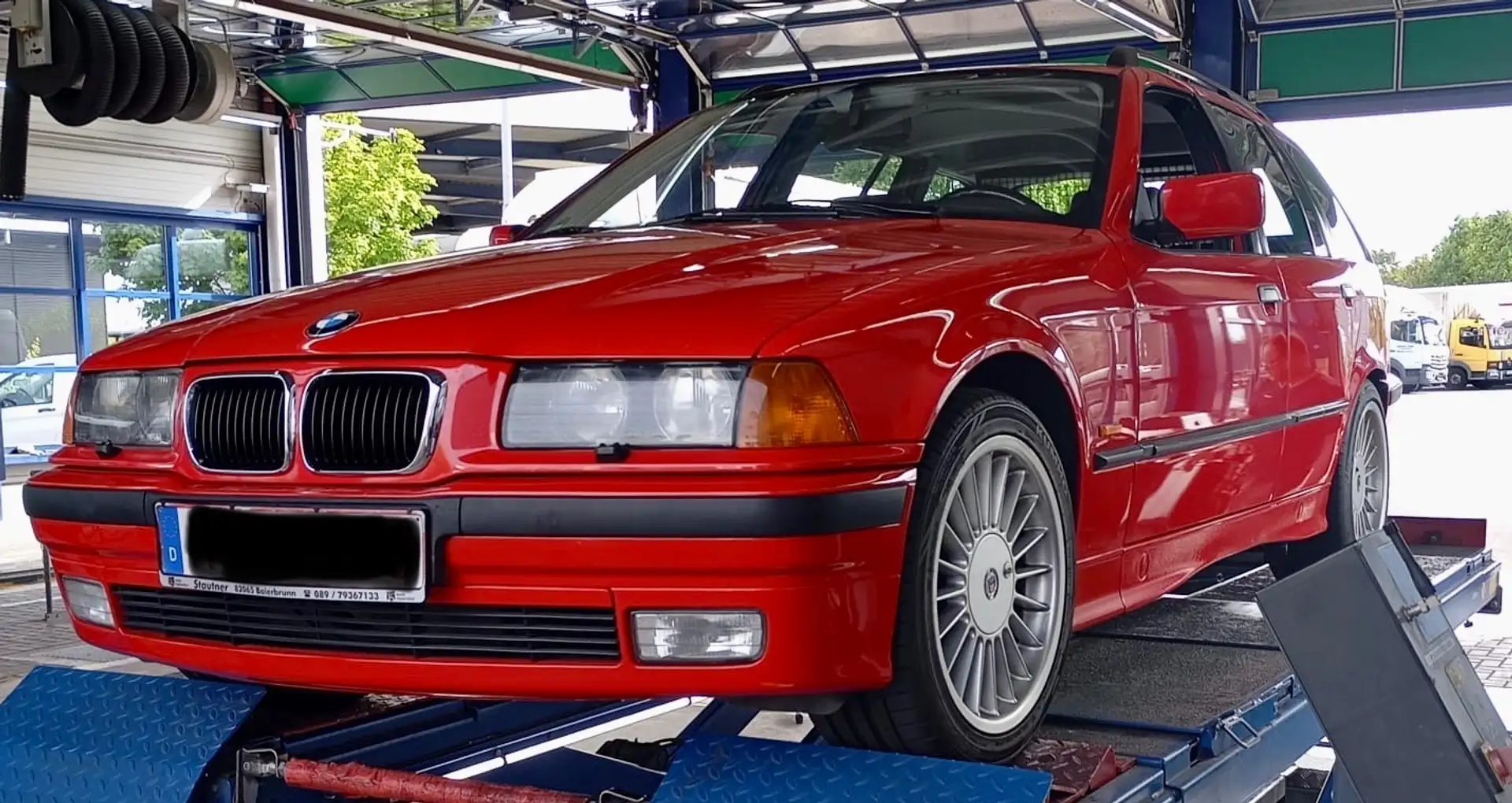 Alpina B8 B8 4,6 Rot - 1