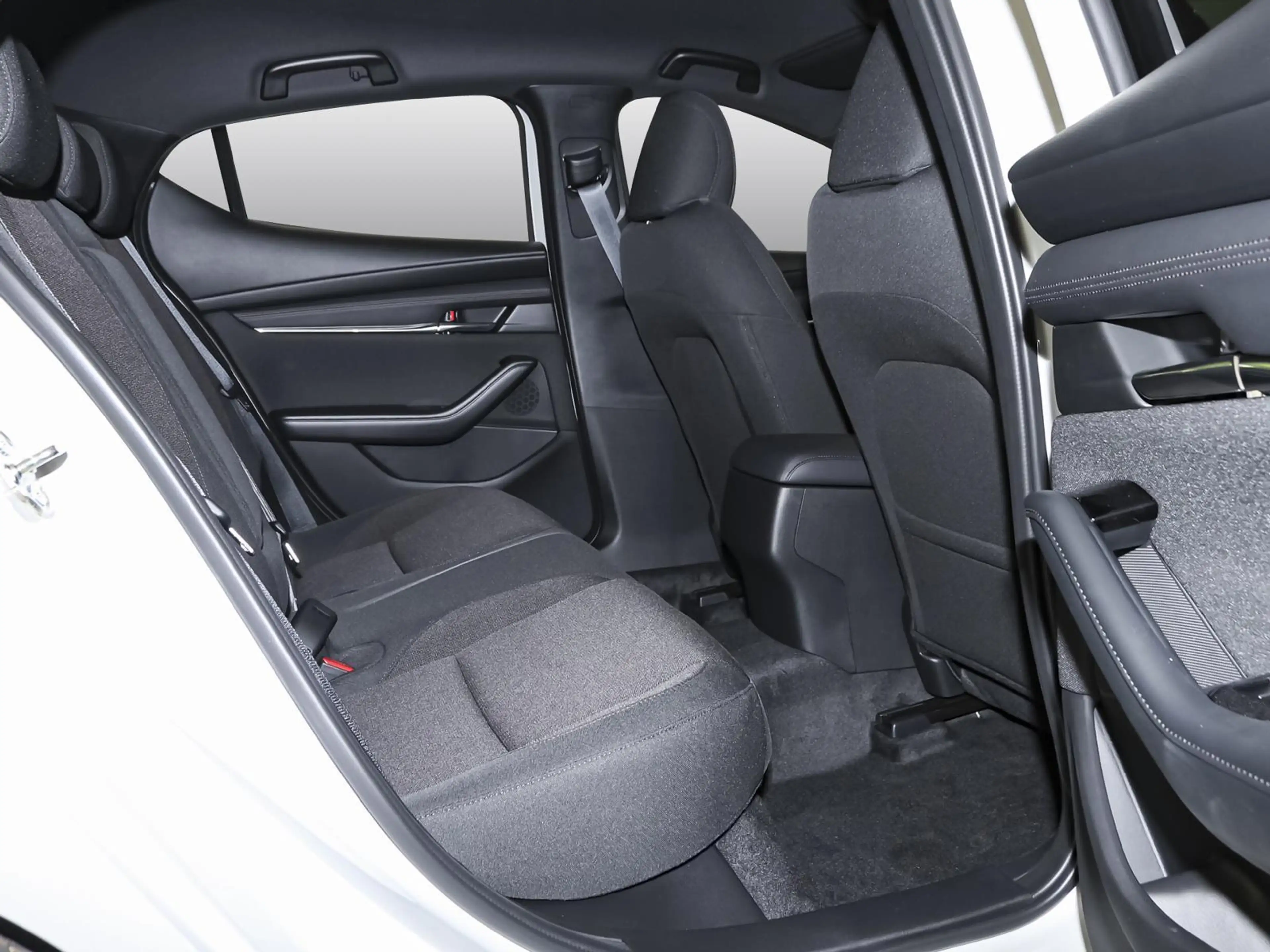 Mazda 3 2,5-Liter e-Skyactiv G 140 Exclusive-Line NAVI SHZ PDC — photo 4