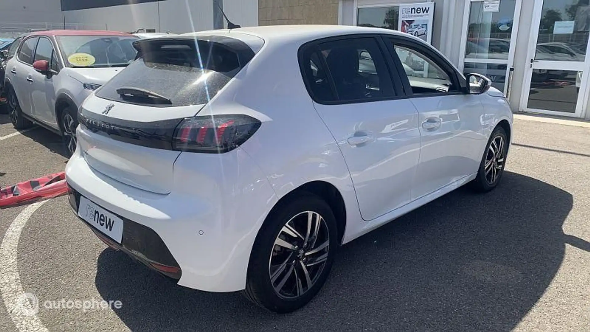 Peugeot 208 1.5 BlueHDi 100ch S\u0026S Allure - 2