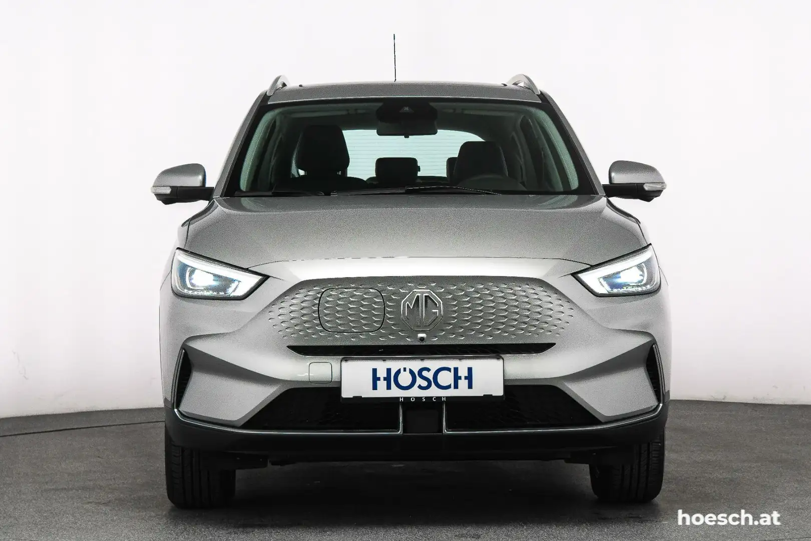MG ZS EV Luxury 51 kWh NEUWAGEN GELEGENHEIT -40% Silber - 2