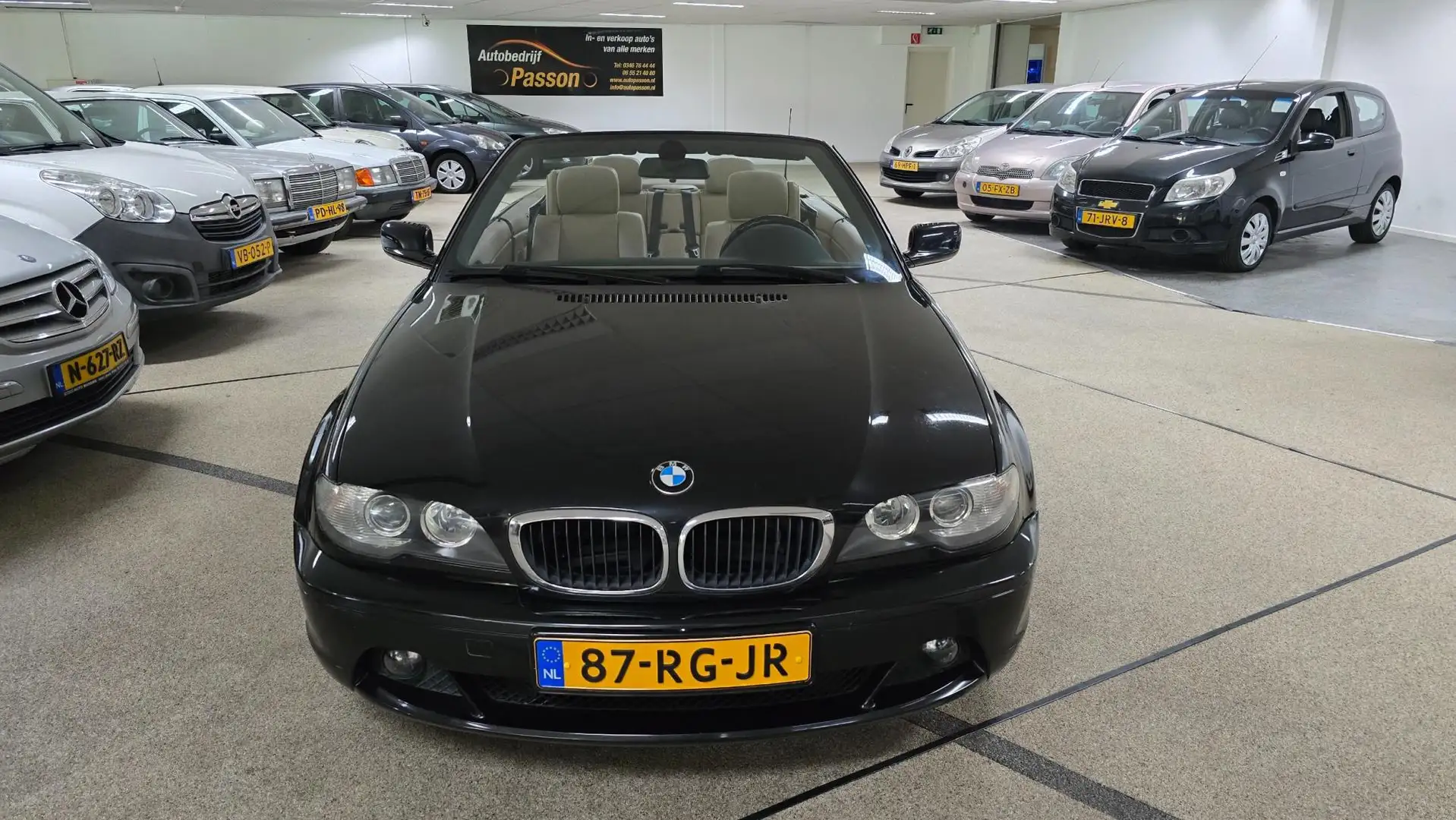 BMW 318 3-serie Cabrio 318Ci Executive nieuwe Apk!! Origin Zwart - 2