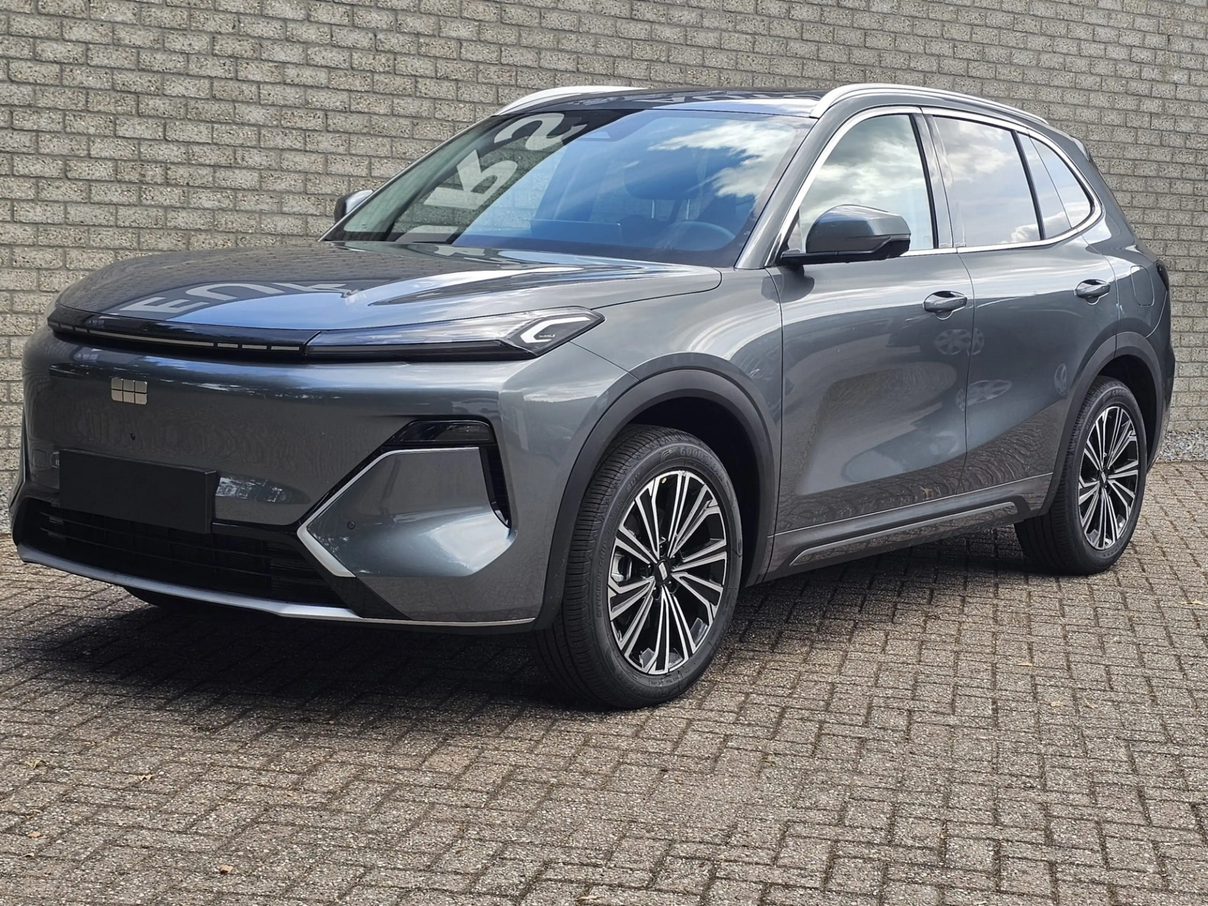 Geely Starray EM-i 1.5 Max+ — photo 3