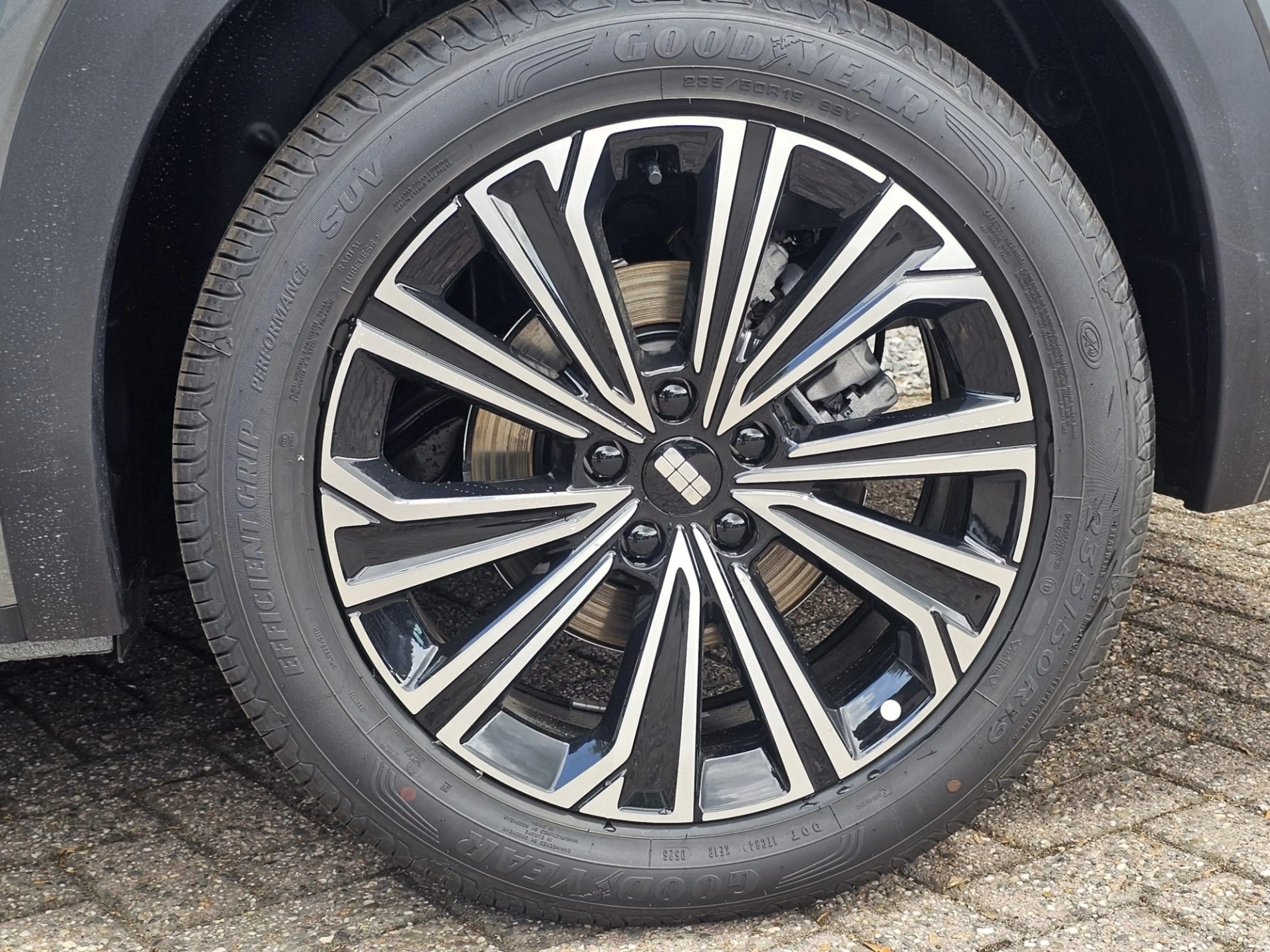 Geely Starray EM-i 1.5 Max+ — photo 7