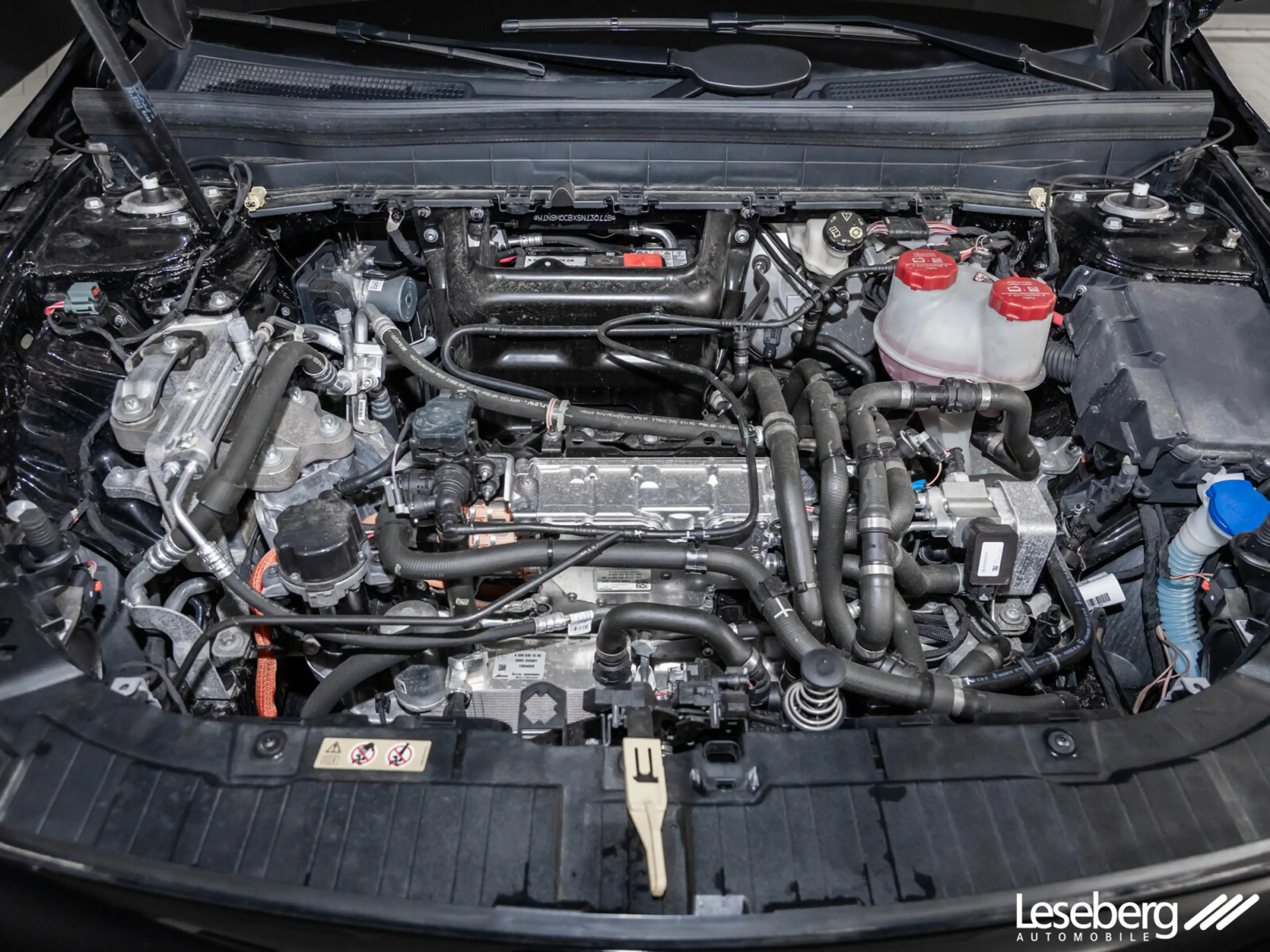 Mercedes-Benz EQB 250 EQB 250+ AMG Advanced LED/AHK/Pano/Distronic/Shz — photo 8