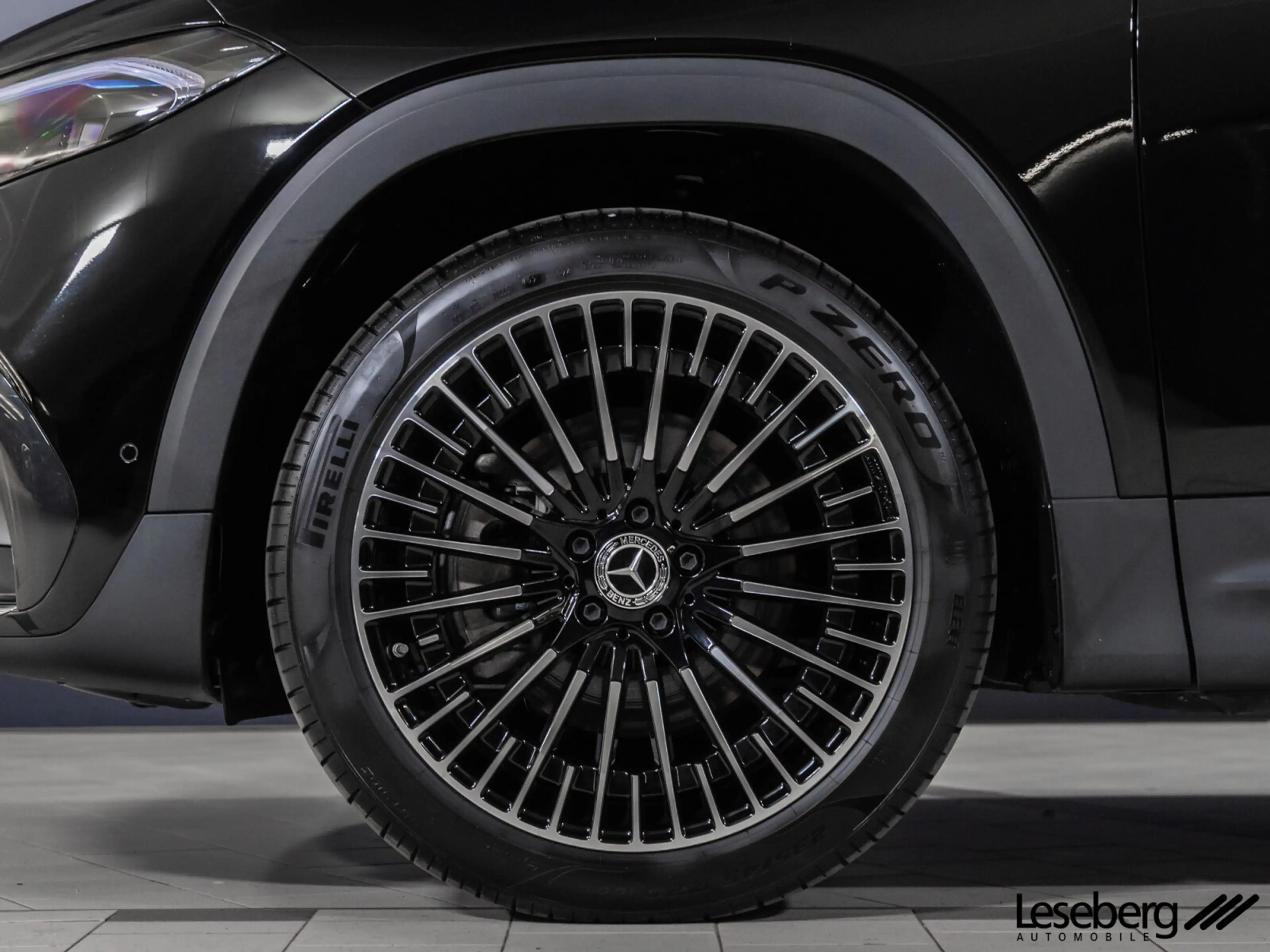 Mercedes-Benz EQB 250 EQB 250+ AMG Advanced LED/AHK/Pano/Distronic/Shz — photo 7
