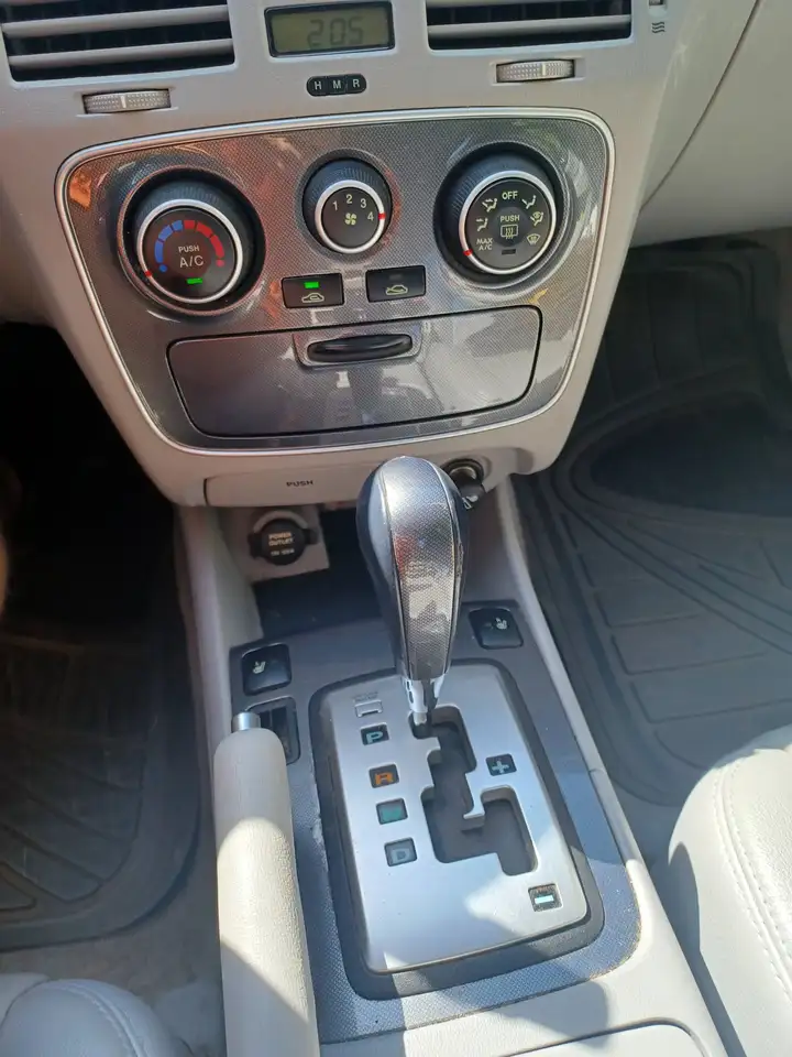 Hyundai SONATA снимка Hyundai SONATA