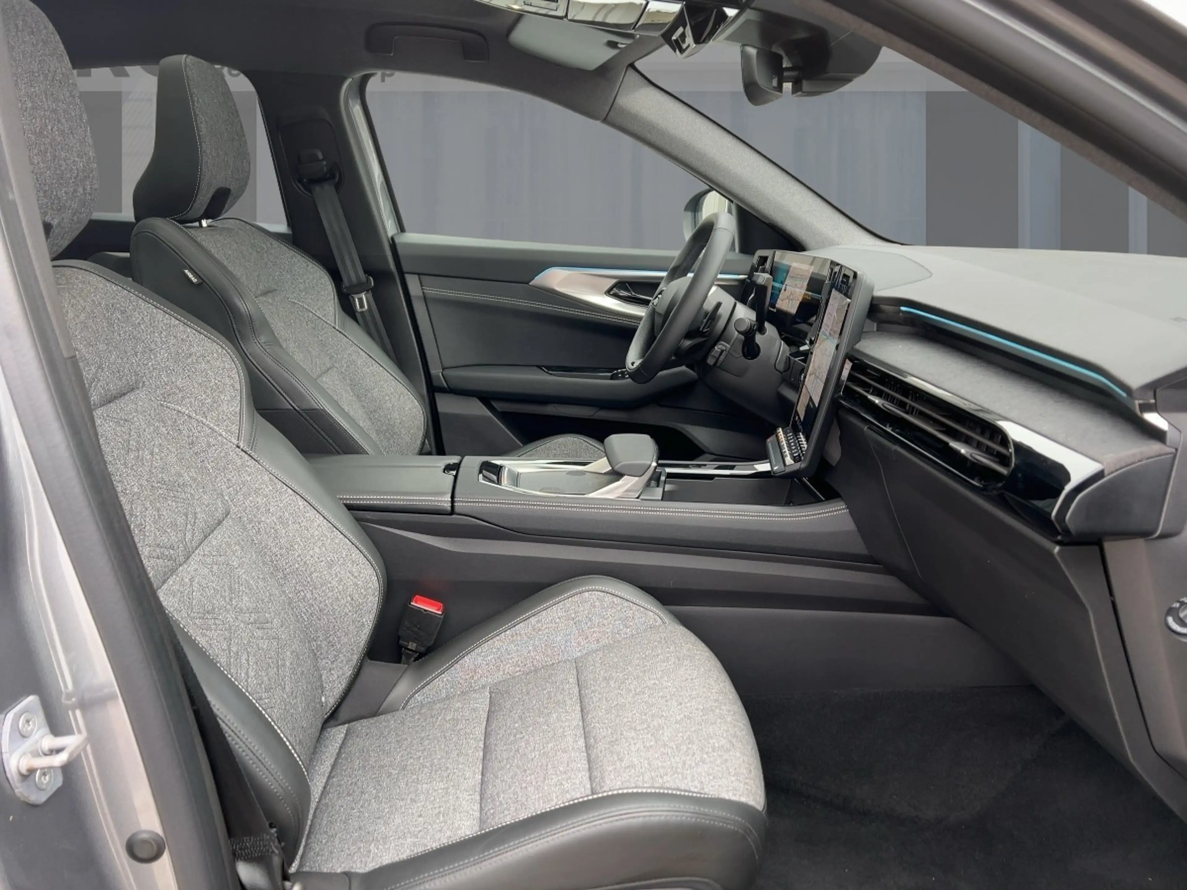 Renault Rafale Hybrid 200 Techno LED Vision SHZ Kamera — photo 8