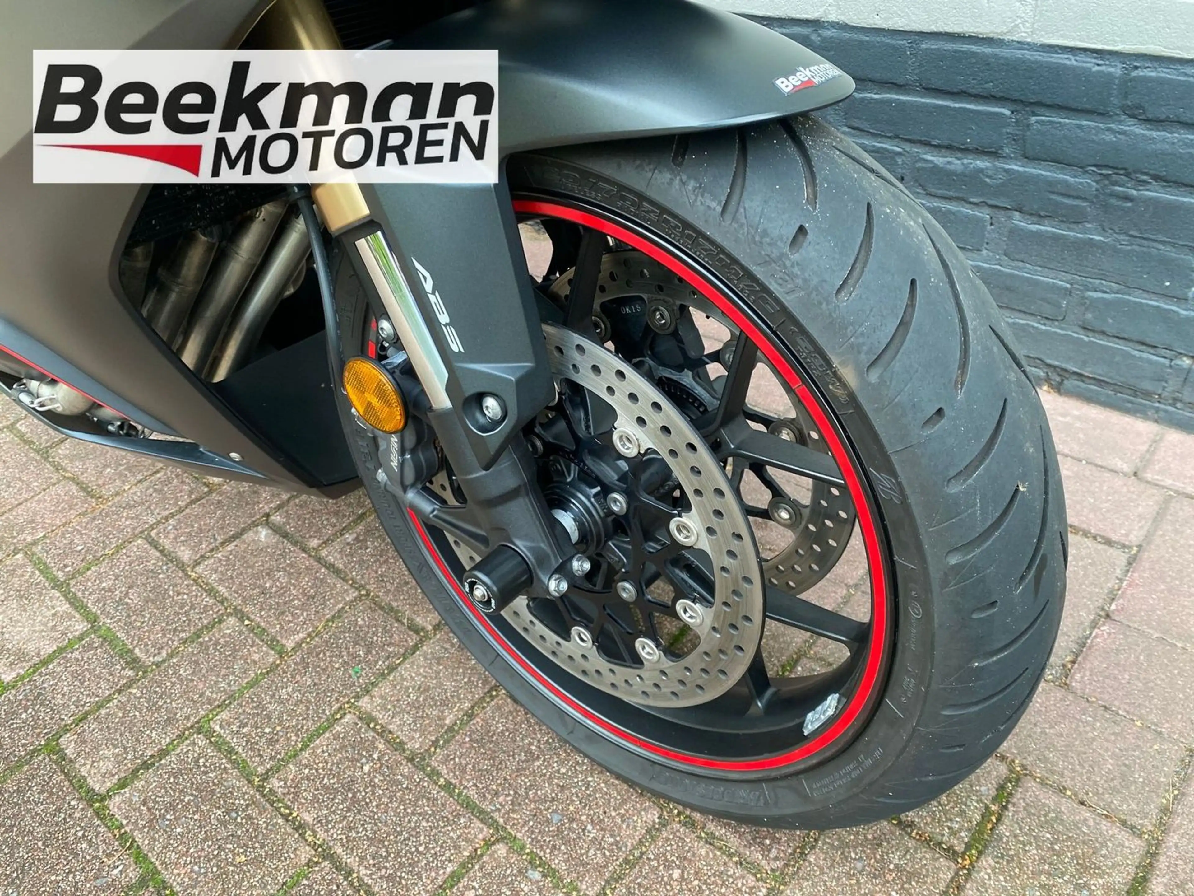 Honda CBR 650 R — photo 5