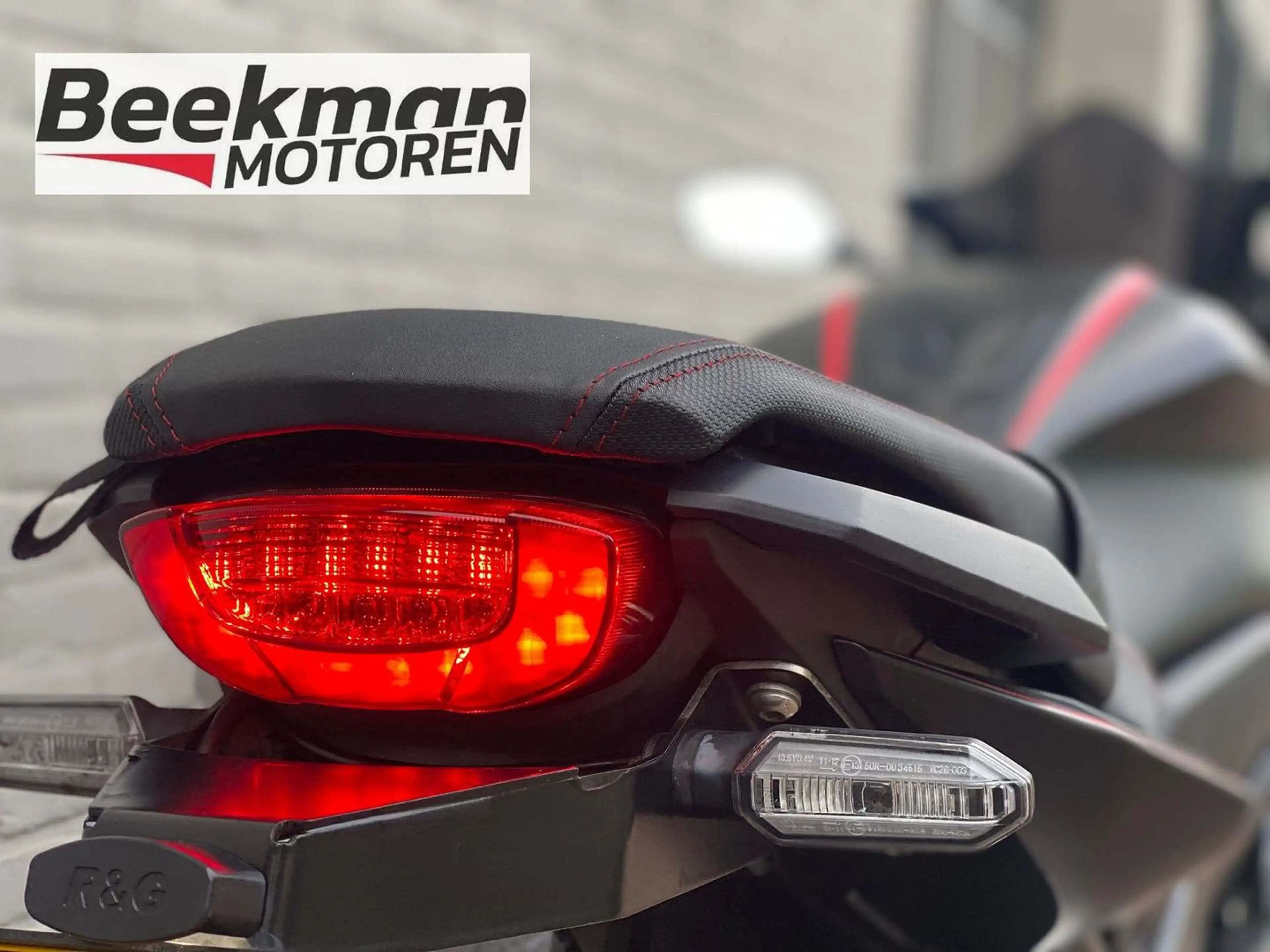 Honda CBR 650 R — photo 10