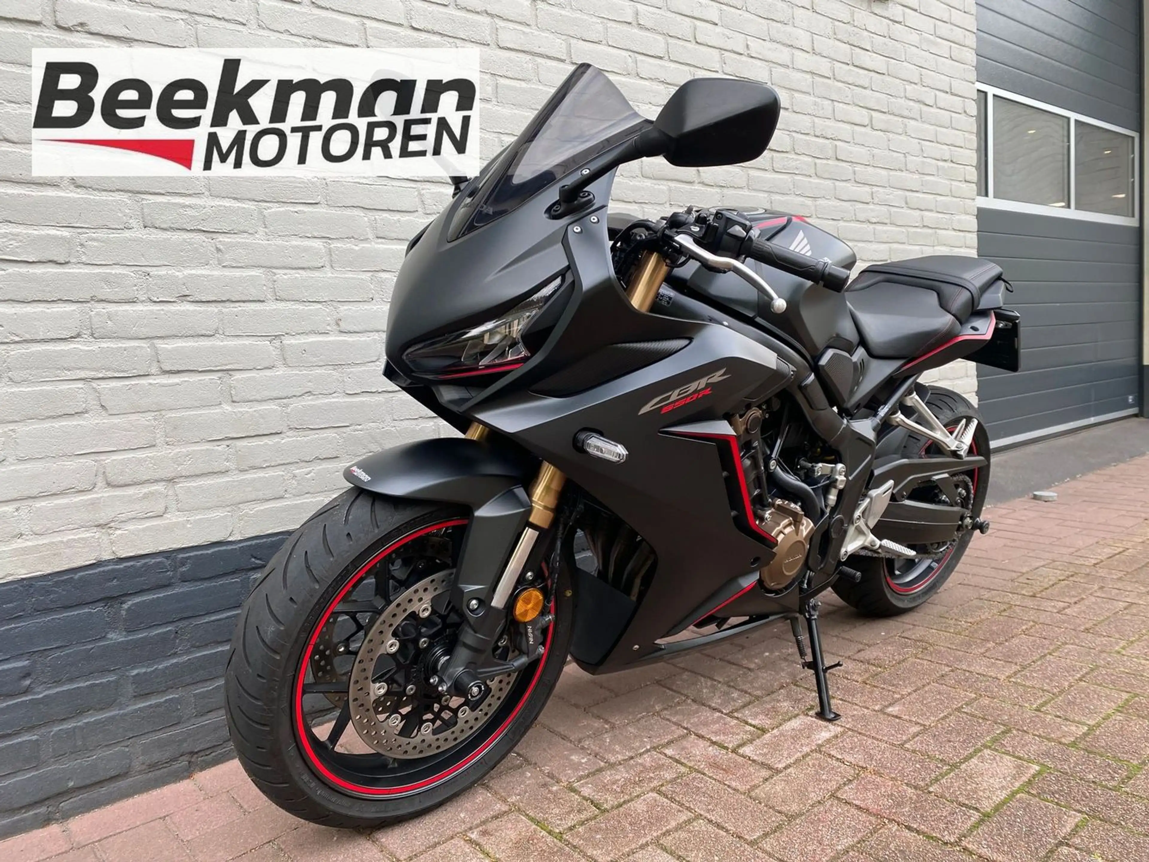 Honda CBR 650 R — photo 12