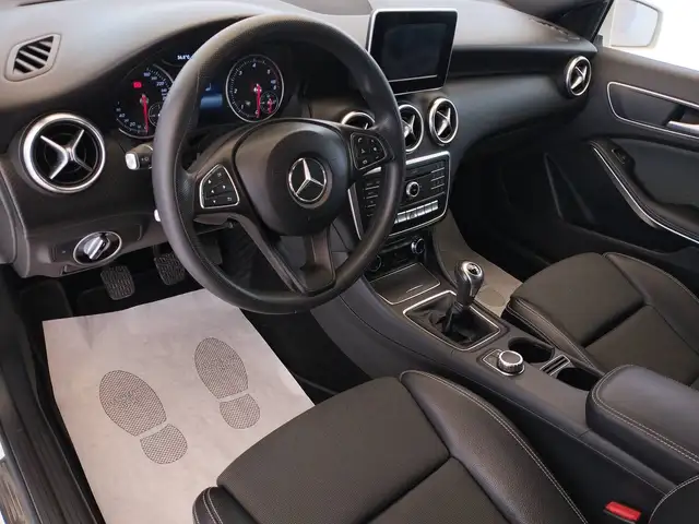 Mercedes-Benz A-Class view 9