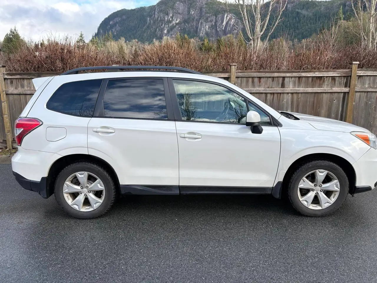 Subaru Forester снимка Subaru Forester