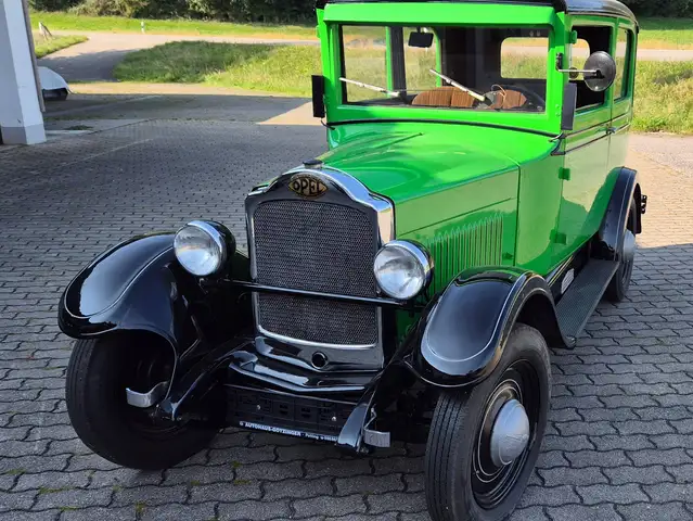 Opel Autres 4 Sitzer Limousine