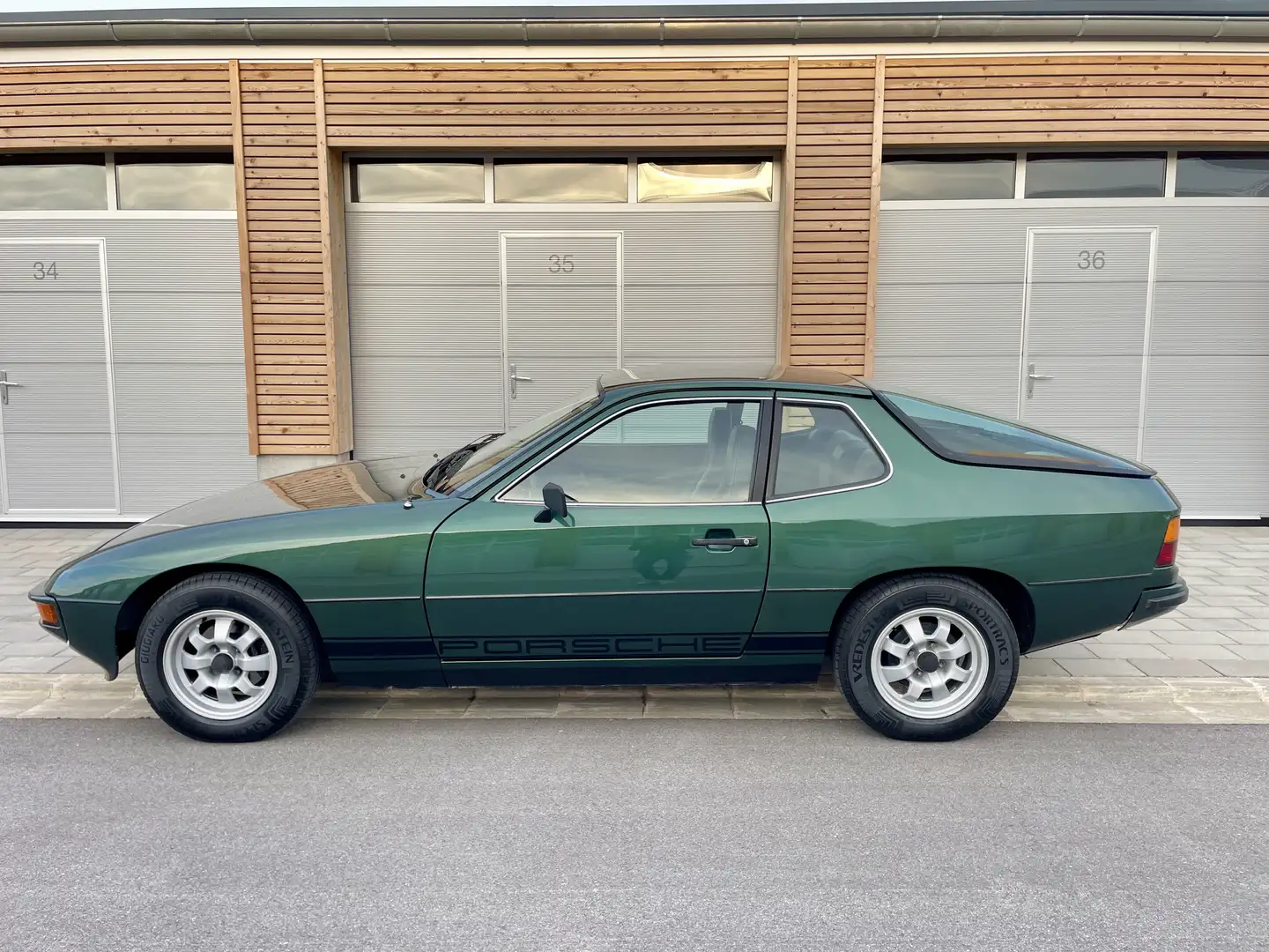 Porsche 924 2.0 Erste Serie Zelená - 2