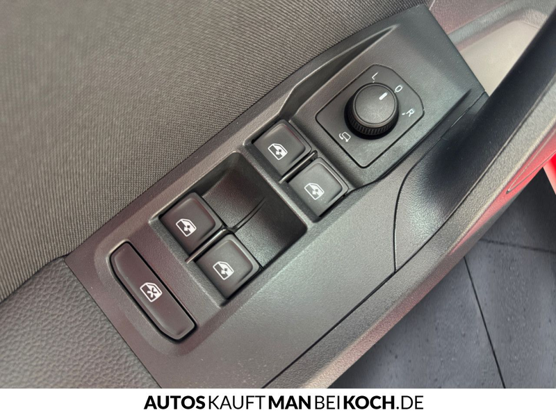 SEAT Ibiza 1.0TSI FR LED NAVI PDC KAMERA CARPLAY ACC — photo 14
