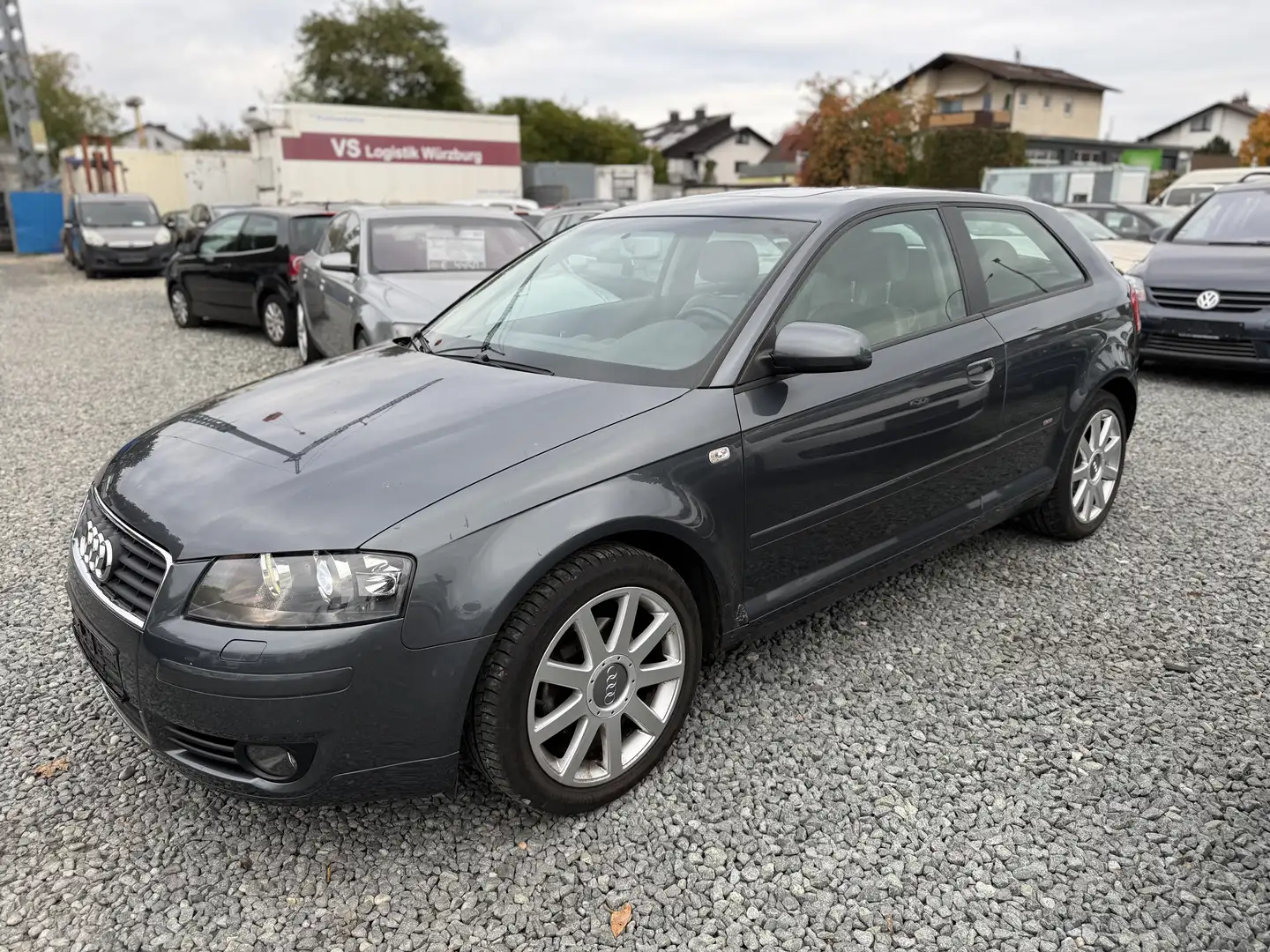 Audi A3 2.0 FSI Ambition Grau - 2