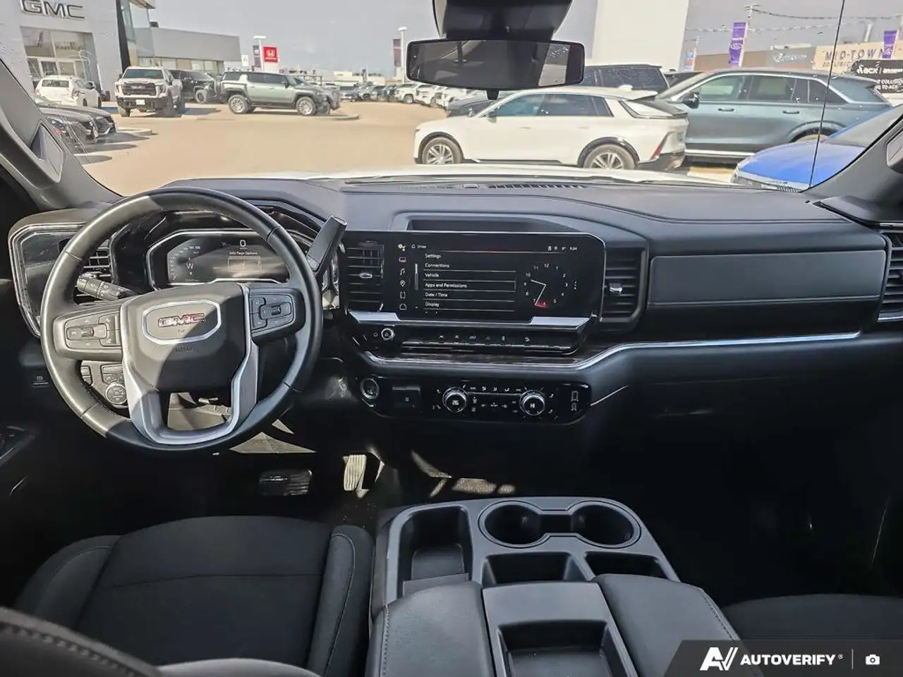 GMC Sierra 1500 снимка GMC Sierra 1500