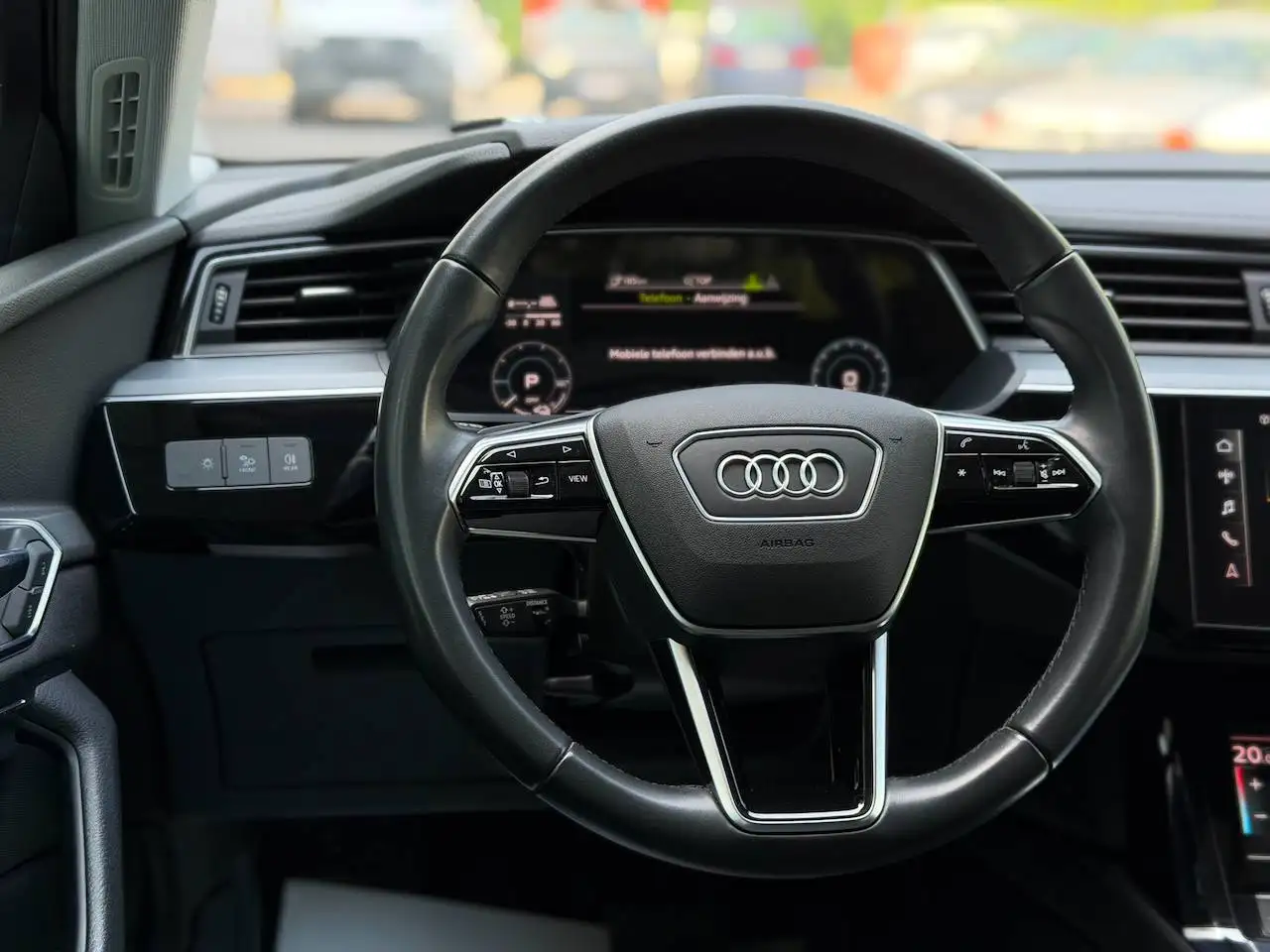 Audi e-tron 50 QUATTRO GPS CAMERA CARPLAY ELEKKOFFER VERWARMDE ZETELS — 8/18