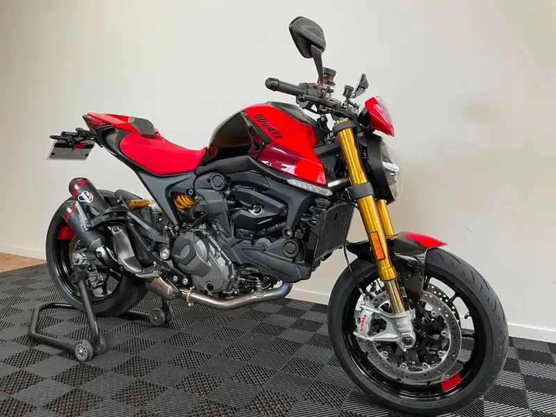 Ducati Monster 937 - foto 3