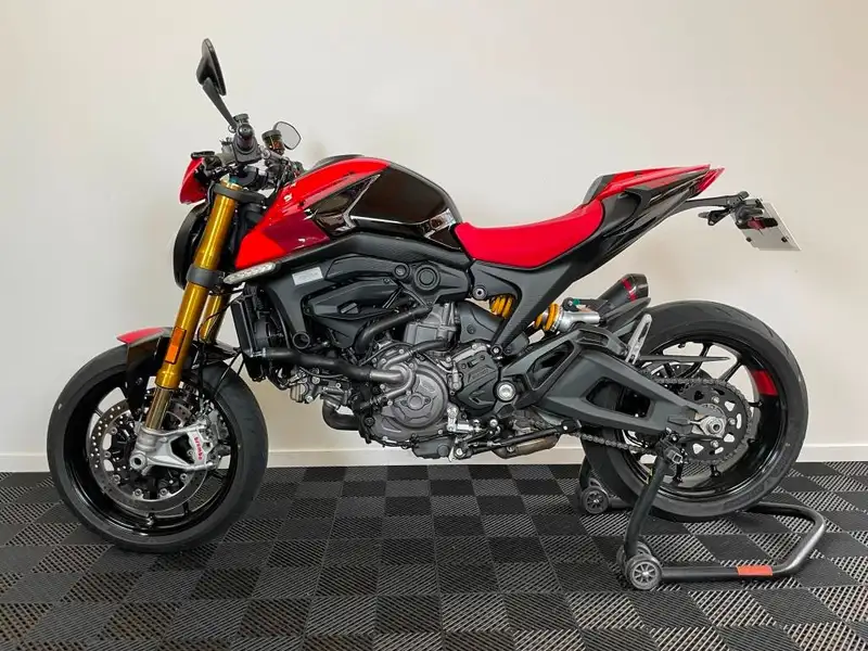 Ducati Monster 937 - foto 7