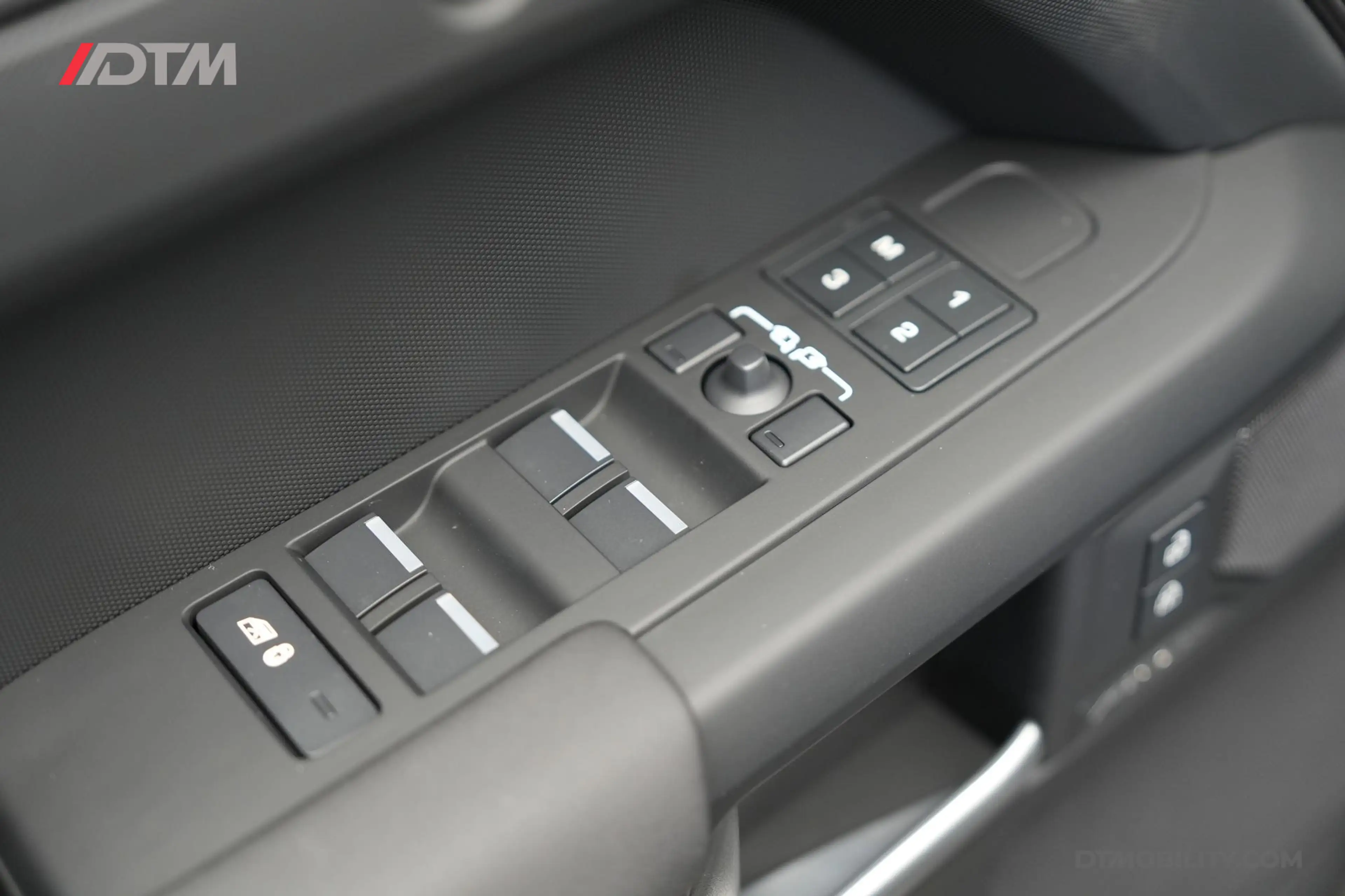 Land Rover Defender 2.0 P300e 110 X-Dynamic PHEV SE | NIEUW! | Leder | — photo 11