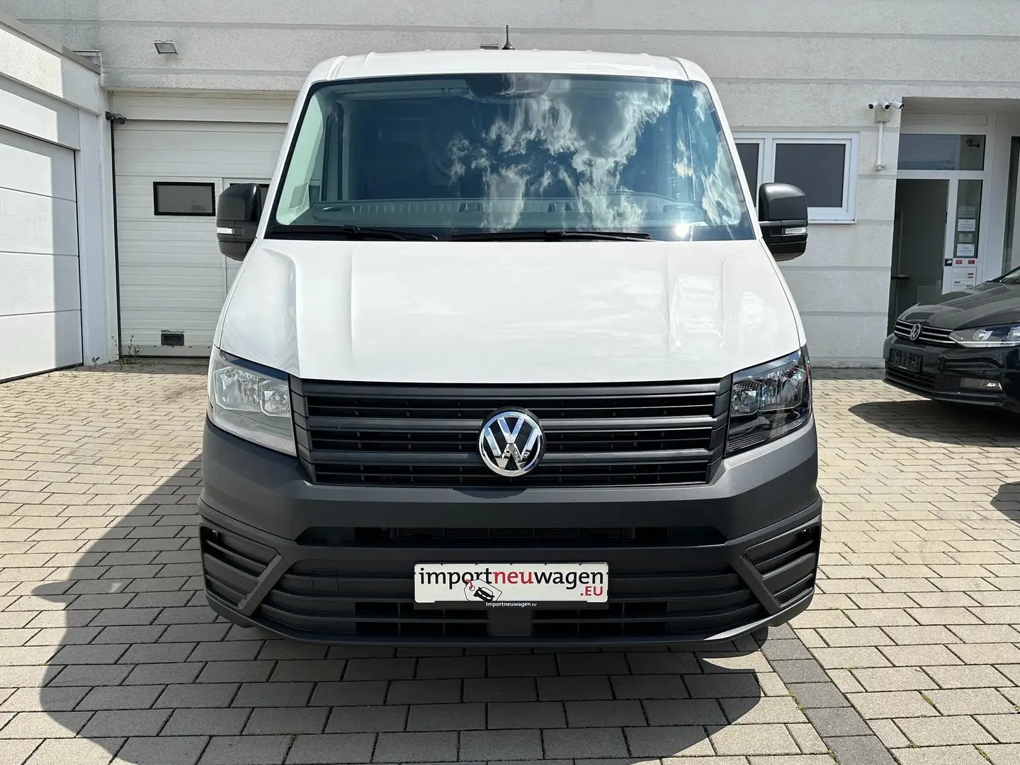 Volkswagen Crafter Kasten 30 L3H2 2.0 TDI AHK+Kamera+Holzboden uvm. Weiß - 2