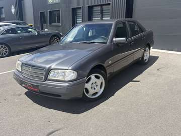 I (W202) 220D Classic