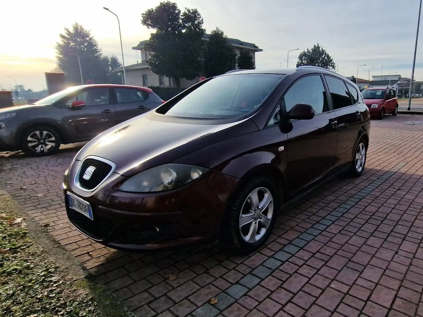 SEAT Altea XL 1.6 Reference Dual Rood - 1