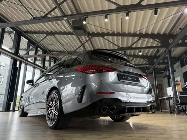 Mercedes-Benz Clase C 2023, foto 11