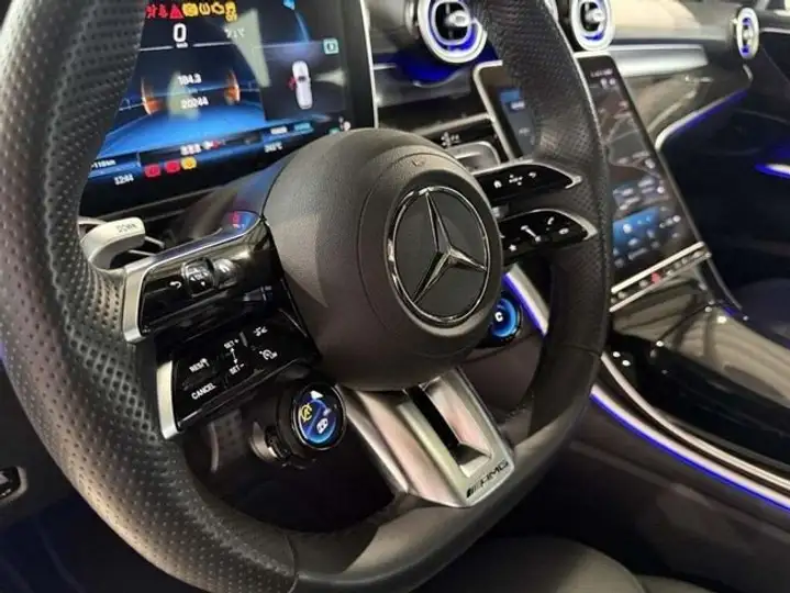 Mercedes-Benz Clase C 2023, foto 19