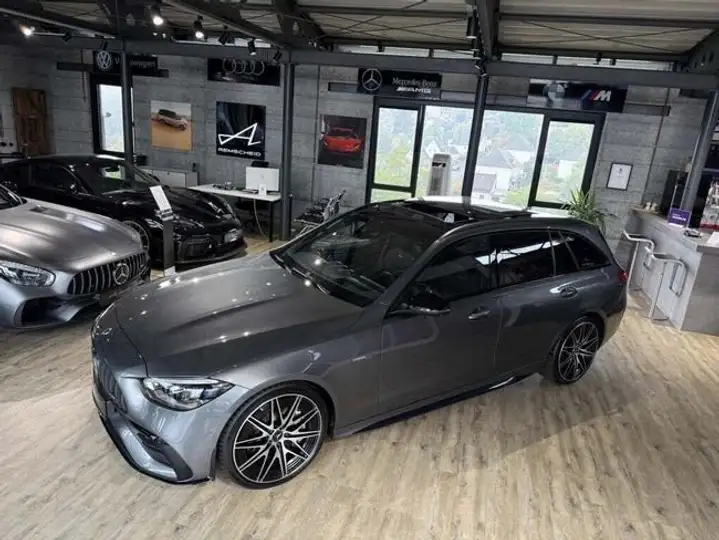 Mercedes-Benz Clase C 2023, foto 2