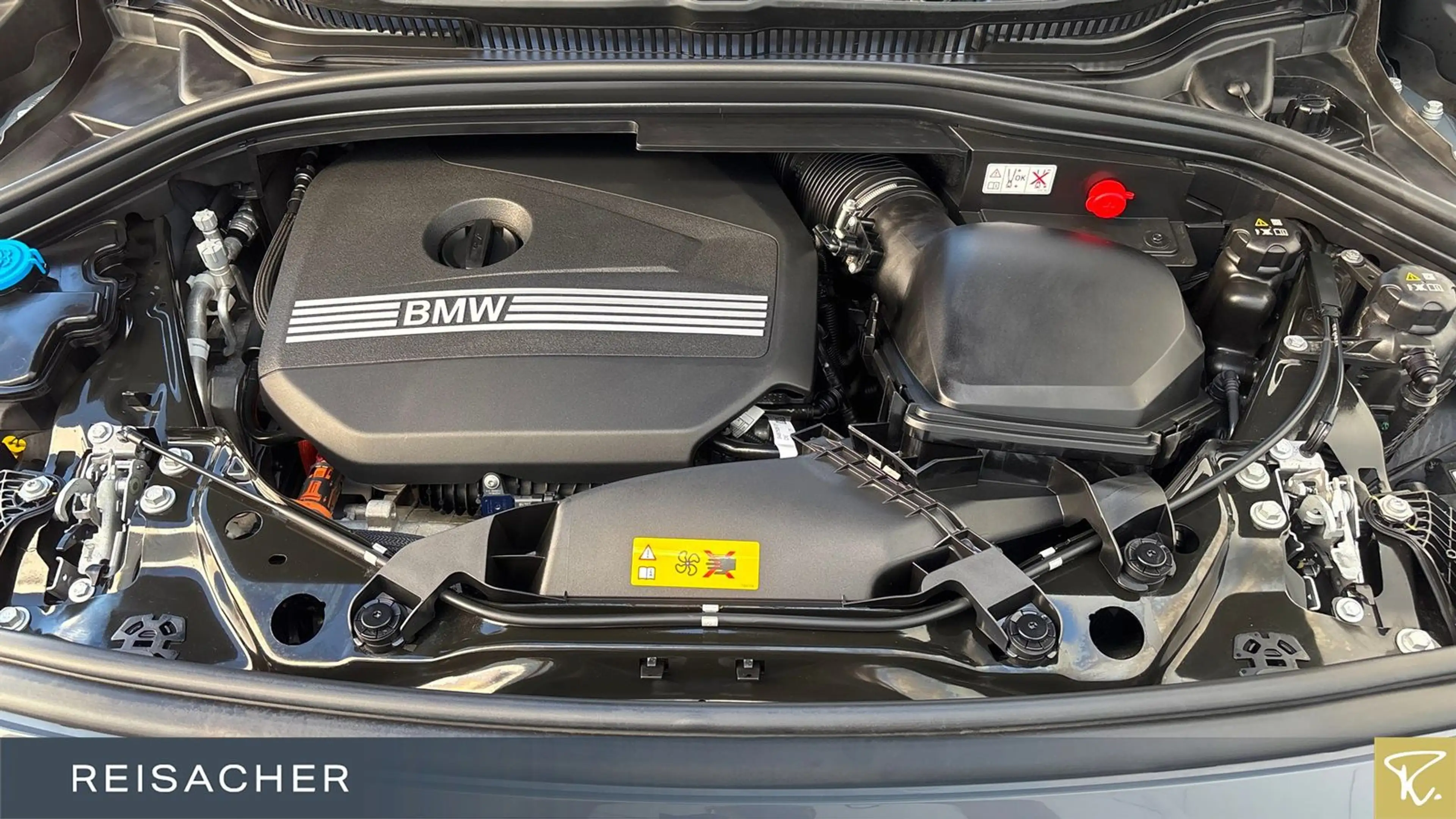 BMW 225 225e A xDrive Active Tourer Luxury Line,Pano,AHK — photo 7