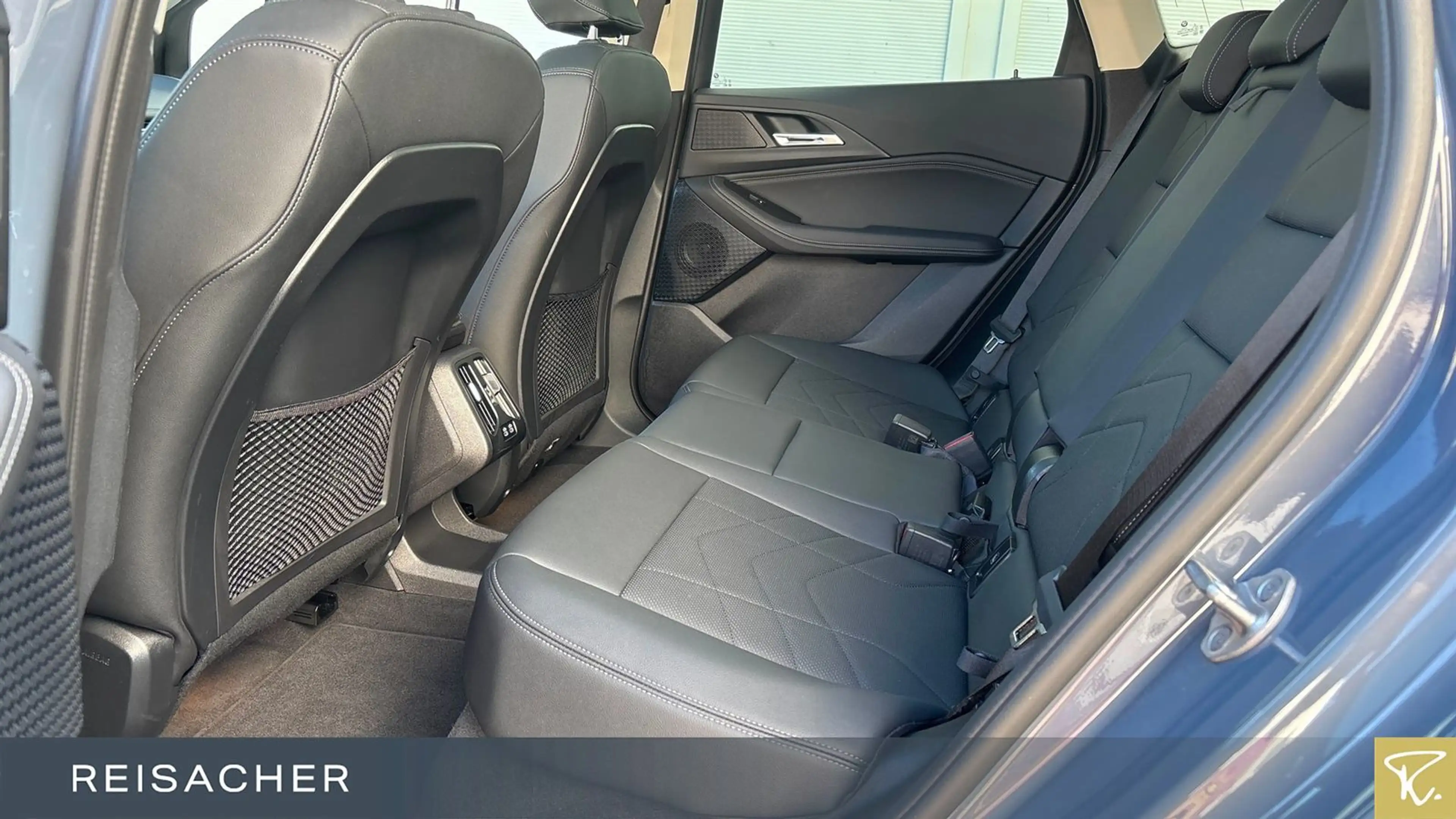 BMW 225 225e A xDrive Active Tourer Luxury Line,Pano,AHK — photo 8
