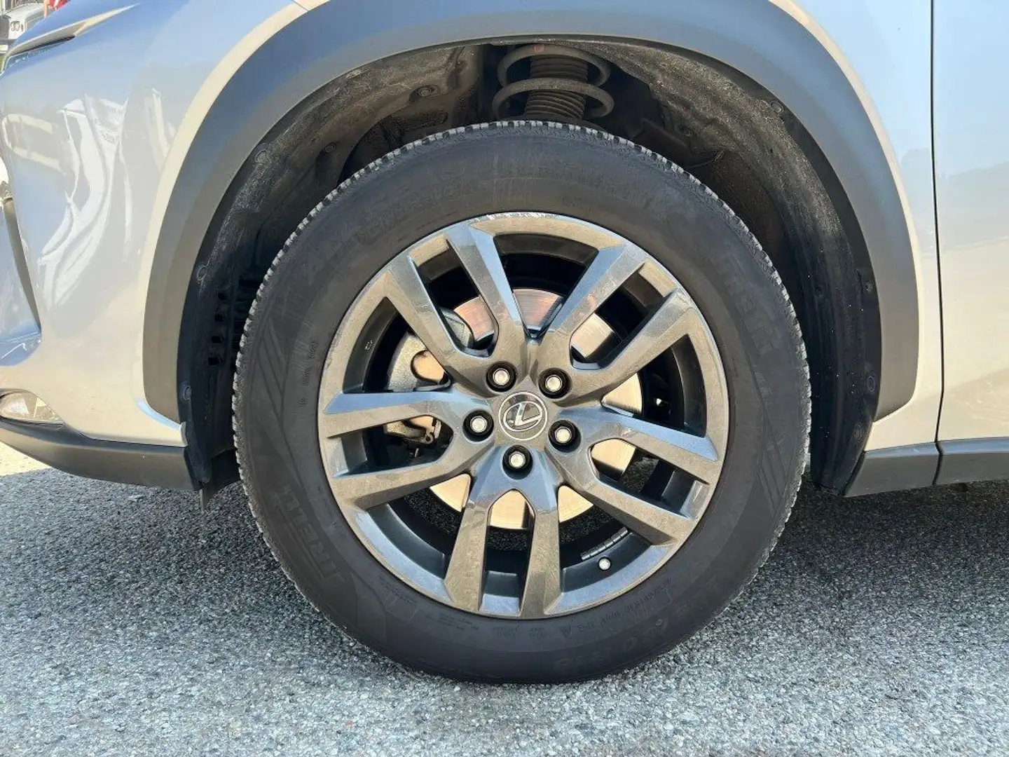 Lexus NX 300 Hybrid Business Argent - 2