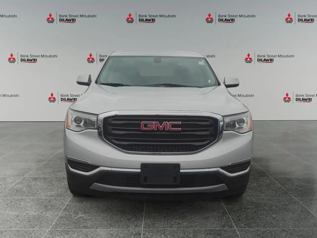 GMC Acadia снимка GMC Acadia